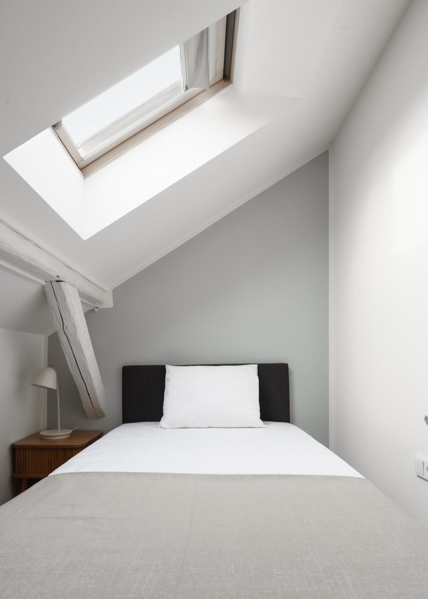 Limehome Halkova Aparthotel