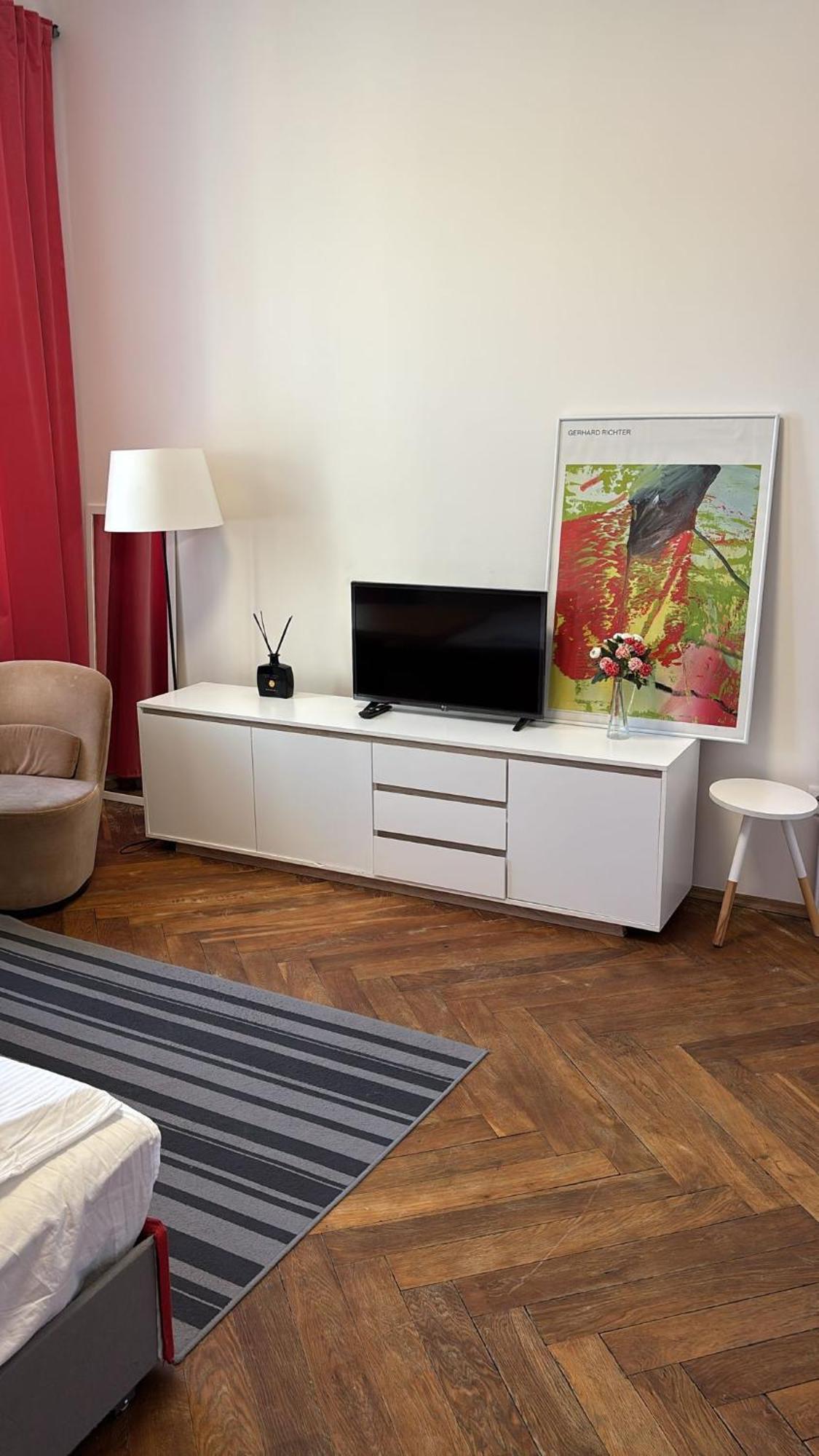 The Republic Aparthotel