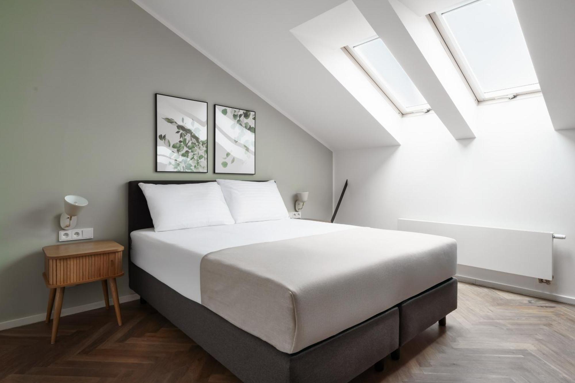 Limehome Halkova Aparthotel 4*