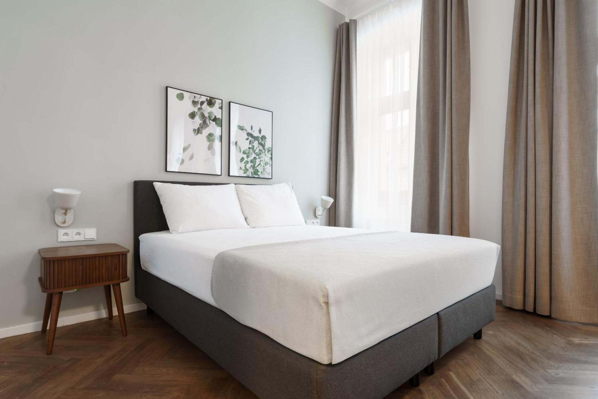 Aparthotel Limehome Halkova 4*