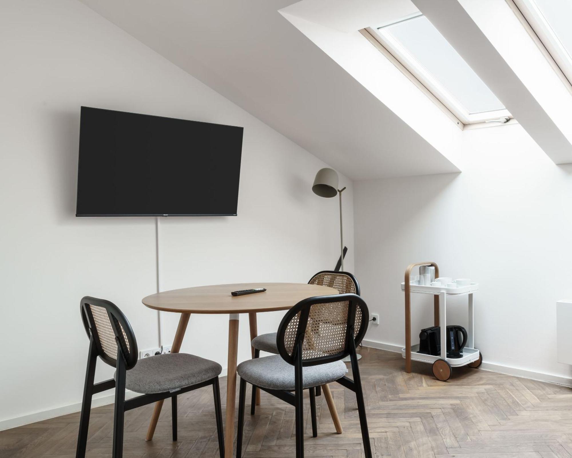 Aparthotel Limehome Halkova Prague