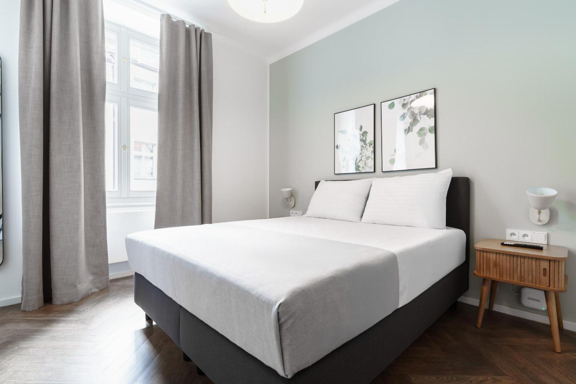 Aparthotel Limehome Halkova 4*