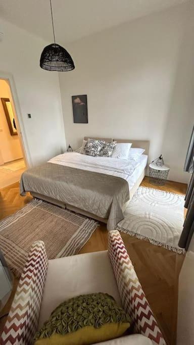 Cute With The Terrace And Ac Prague