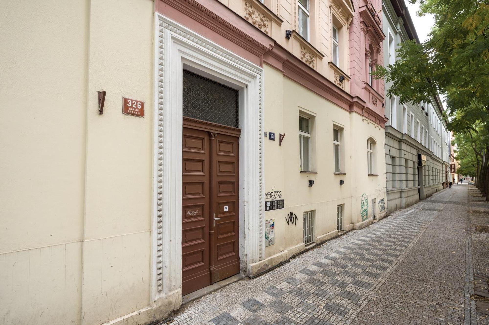 Days - Cozy - Netflix - Hip Karlin Appartement