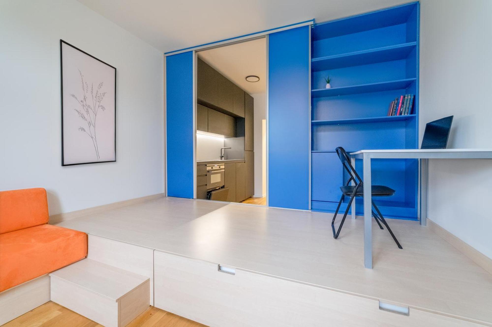 Apartment Chic Brick In Historic City By Rentez