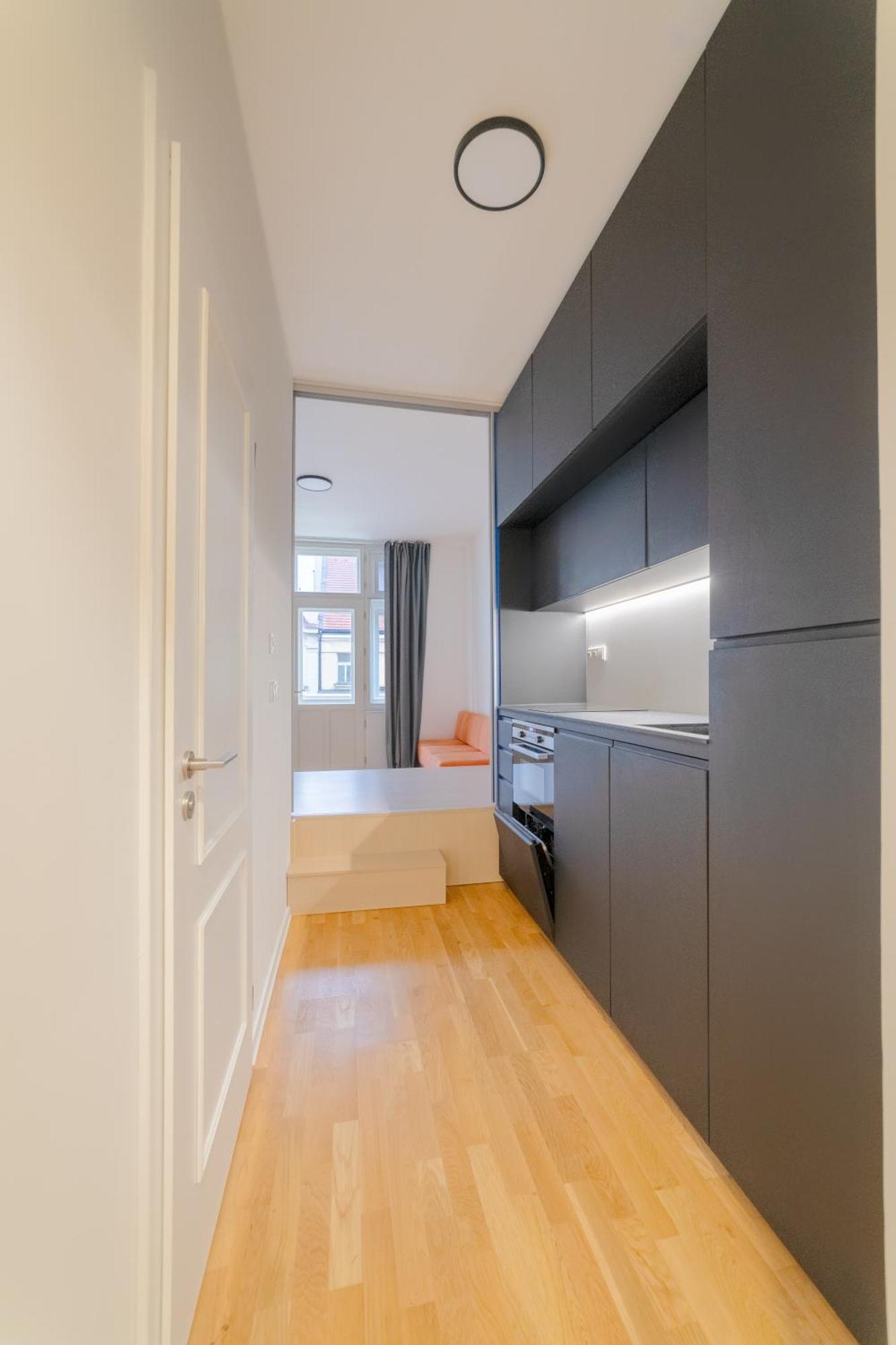 Chic Brick In Historic City By Rentez Apartment