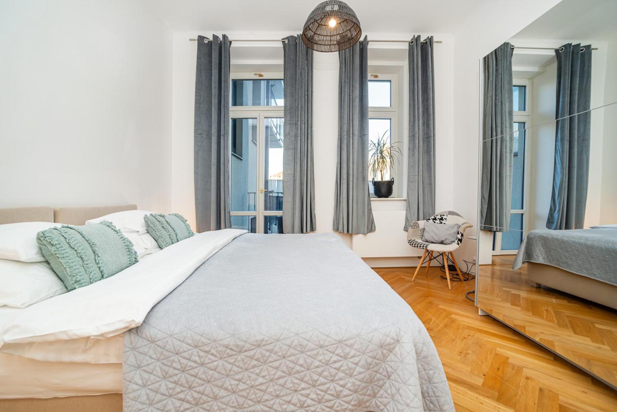 Apartment Cute With The Terrace And Ac Prague