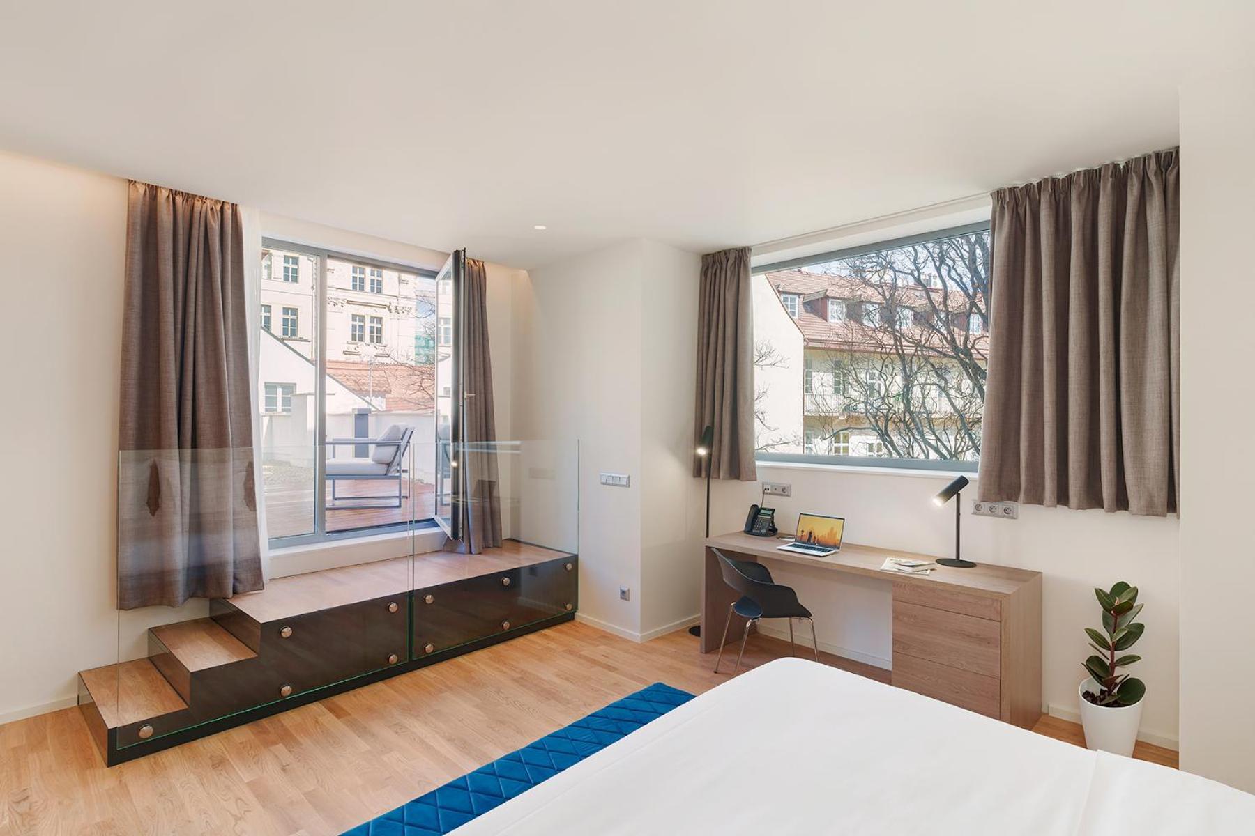 Cube Hotel