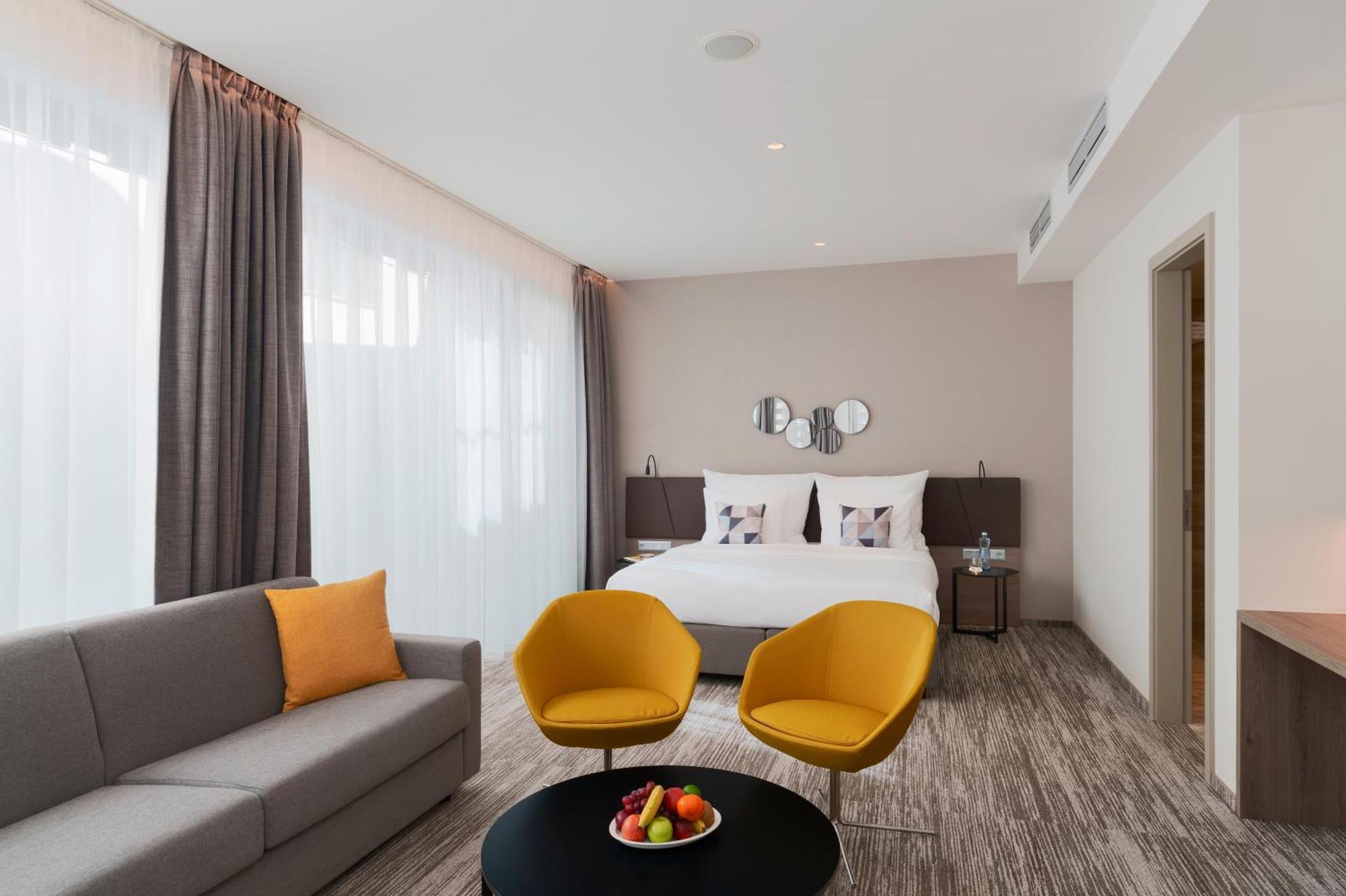 Cube Hotel