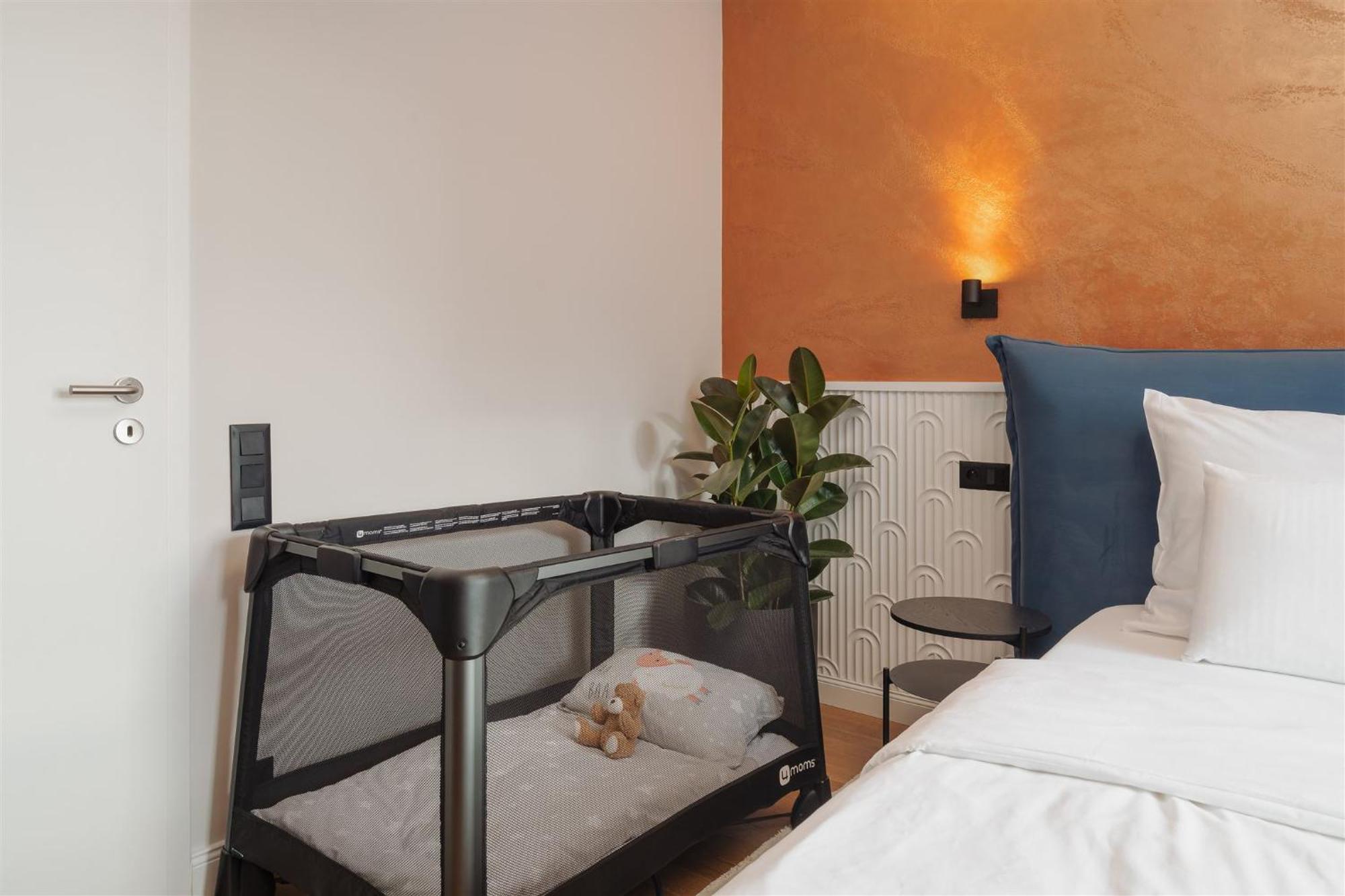 Luxury Sunny - Free Garage, Metro, Balcony, Ps5, 2nd Parking On Request Apartment