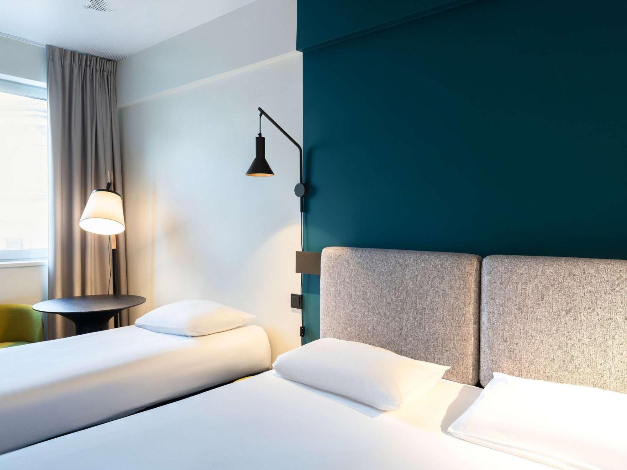 Ibis Wenceslas Square Hotel 3*