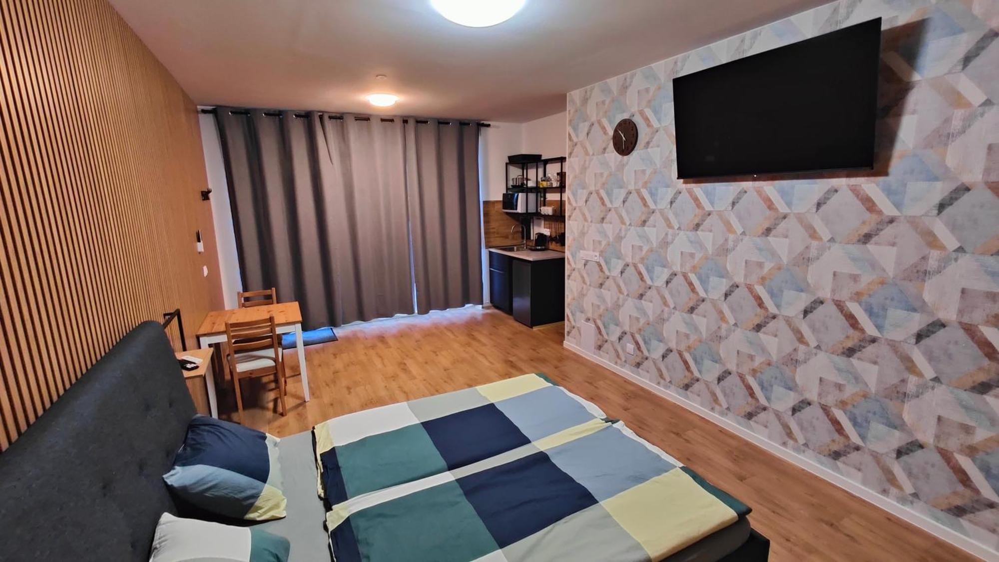 Plzenska 465 Free Parking & Ps3 Apartamento *