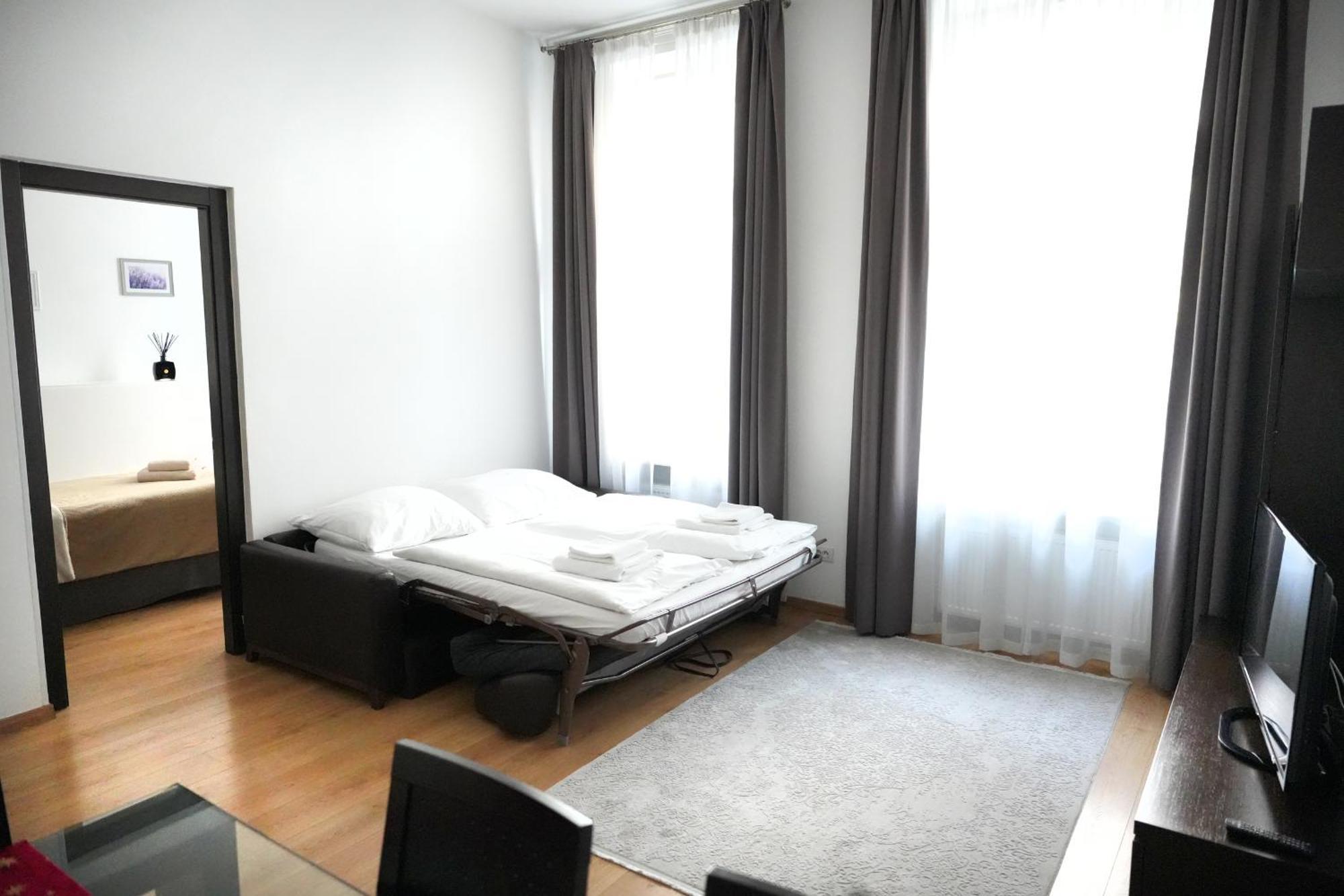 Daire Riverside Palace *
