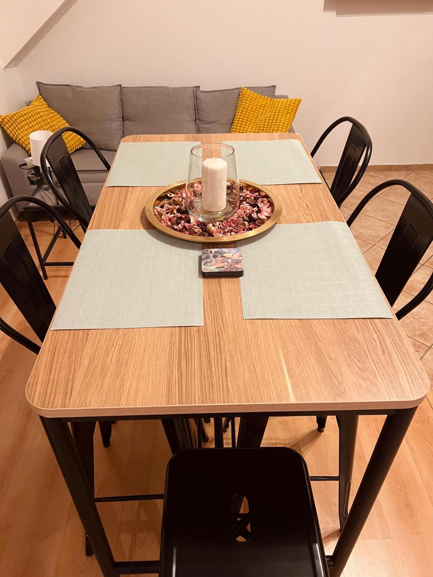 Central, Cozy & Stylish With Views Appartement Prague