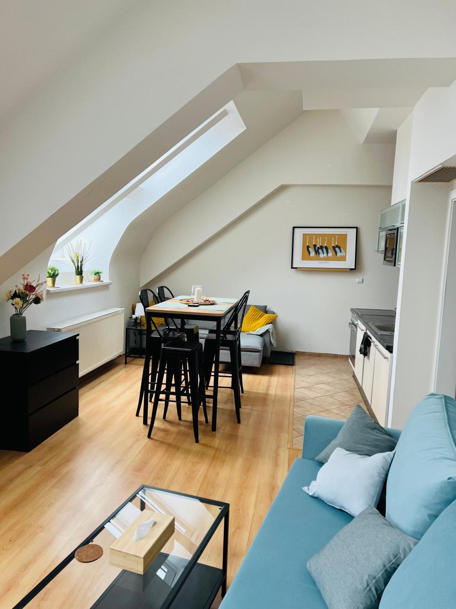 Apartamento Central, Cozy & Stylish With Views Praga