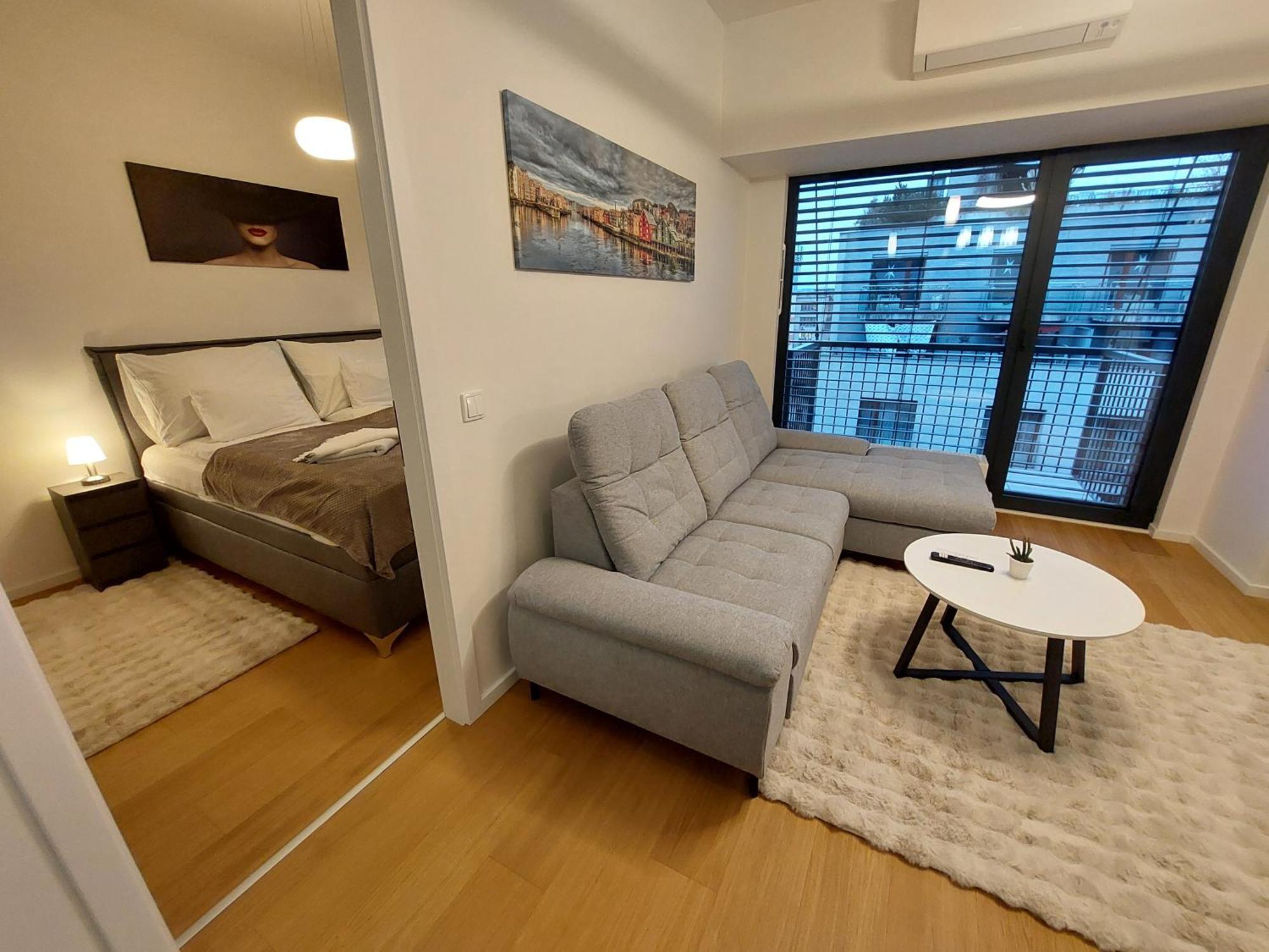Tusarova Comfort Apartment, Center, Parking! Apartment