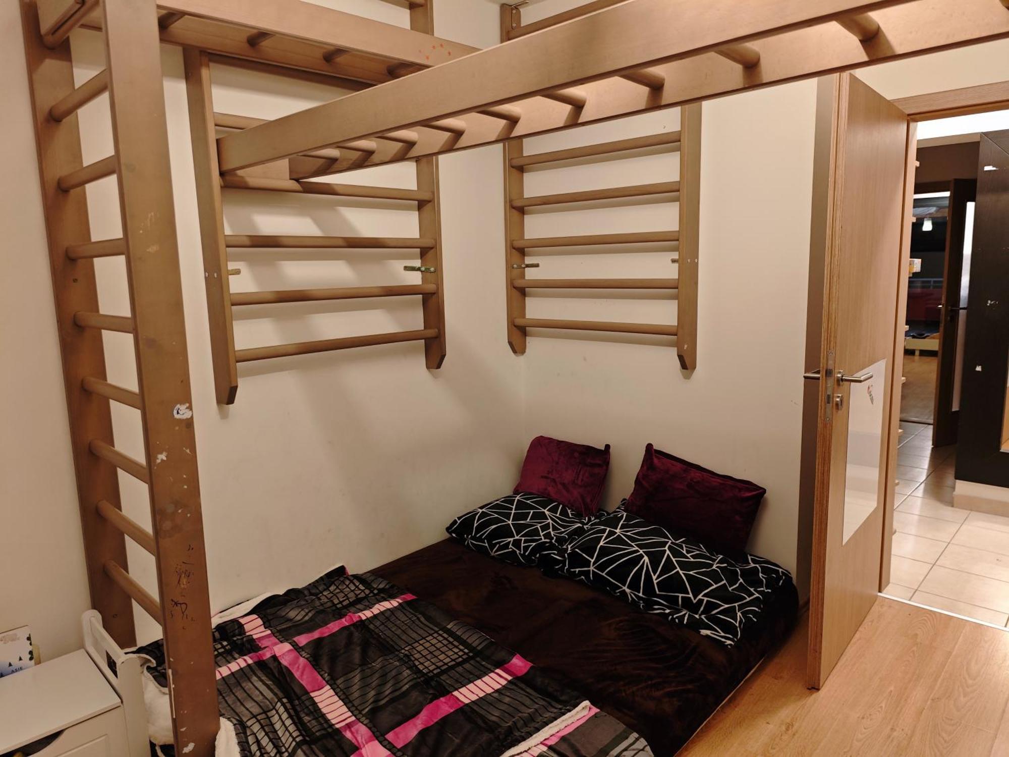 Apartamento Sauna Zenklova 1, 4 Rooms, Terase, Garden, Sauna *