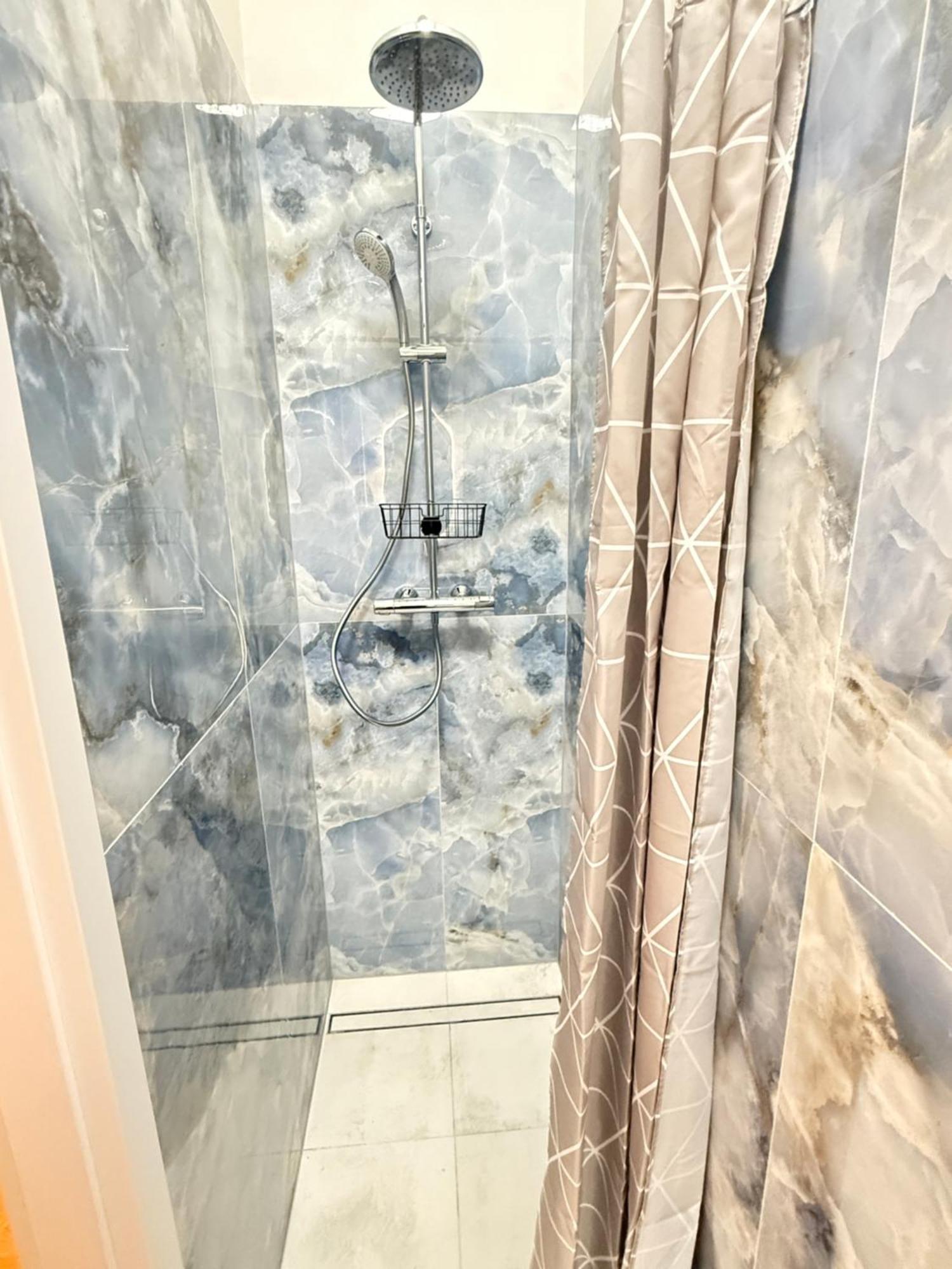 Stunning In Middle Of Wenceslas Square Apartment *