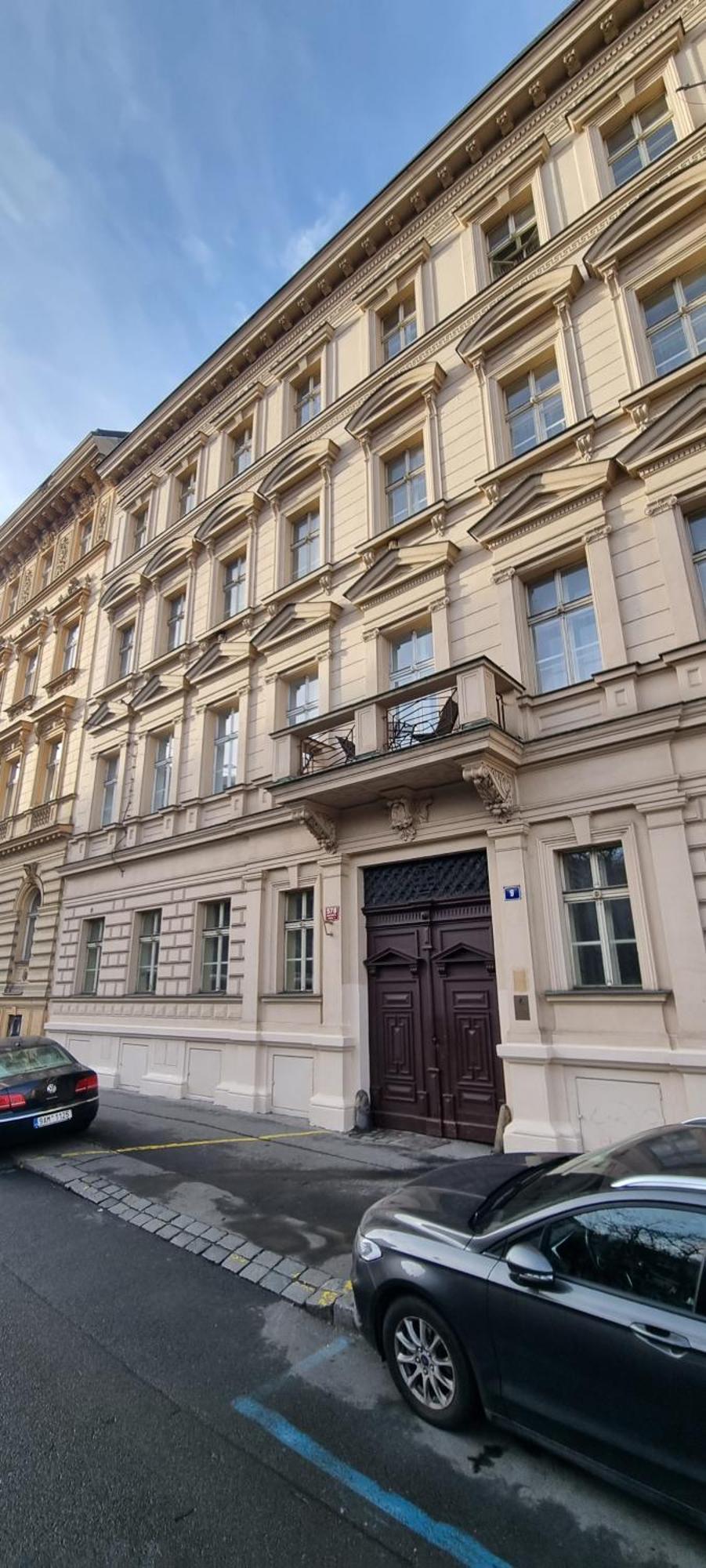 Daire Wenceslas Square 150 M2 *