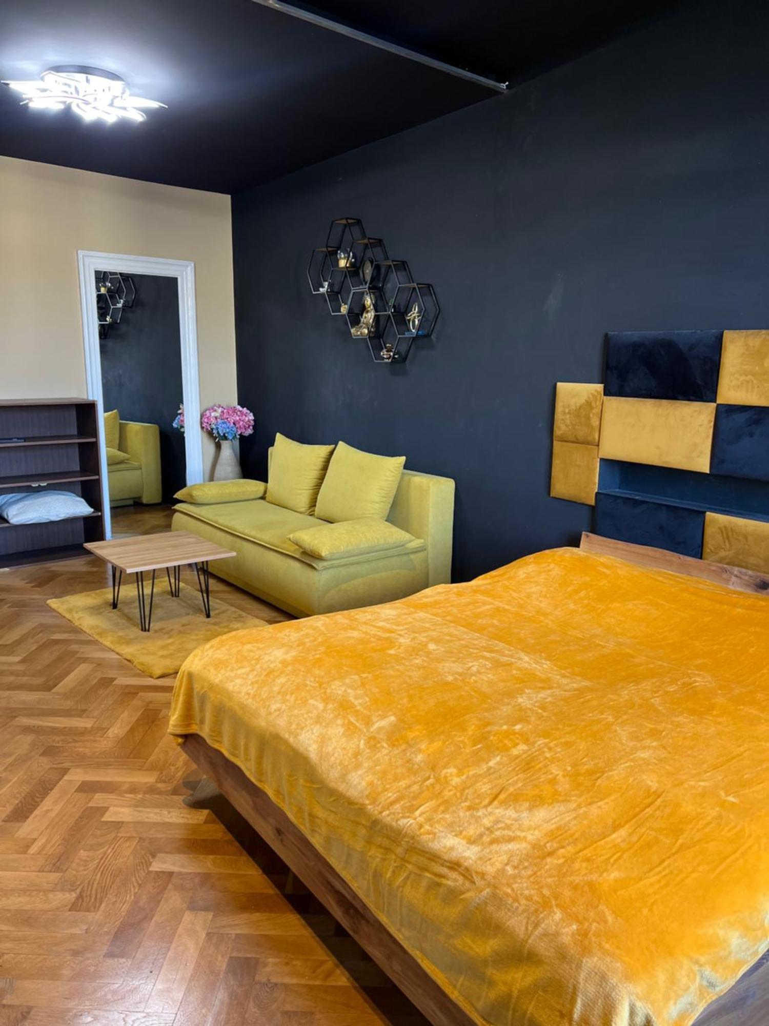 Daire Wenceslas Square 150 M2 *