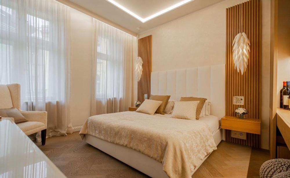 Apartment Old Town Luxury 3bd Prague