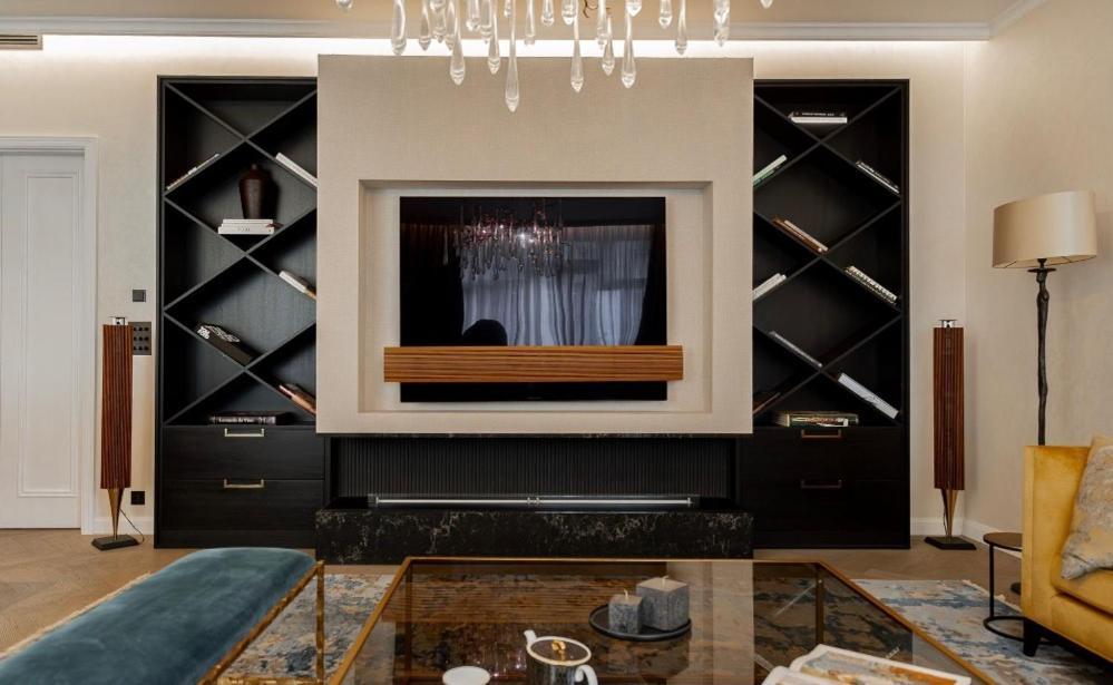 Old Town Luxury 3bd * Prague