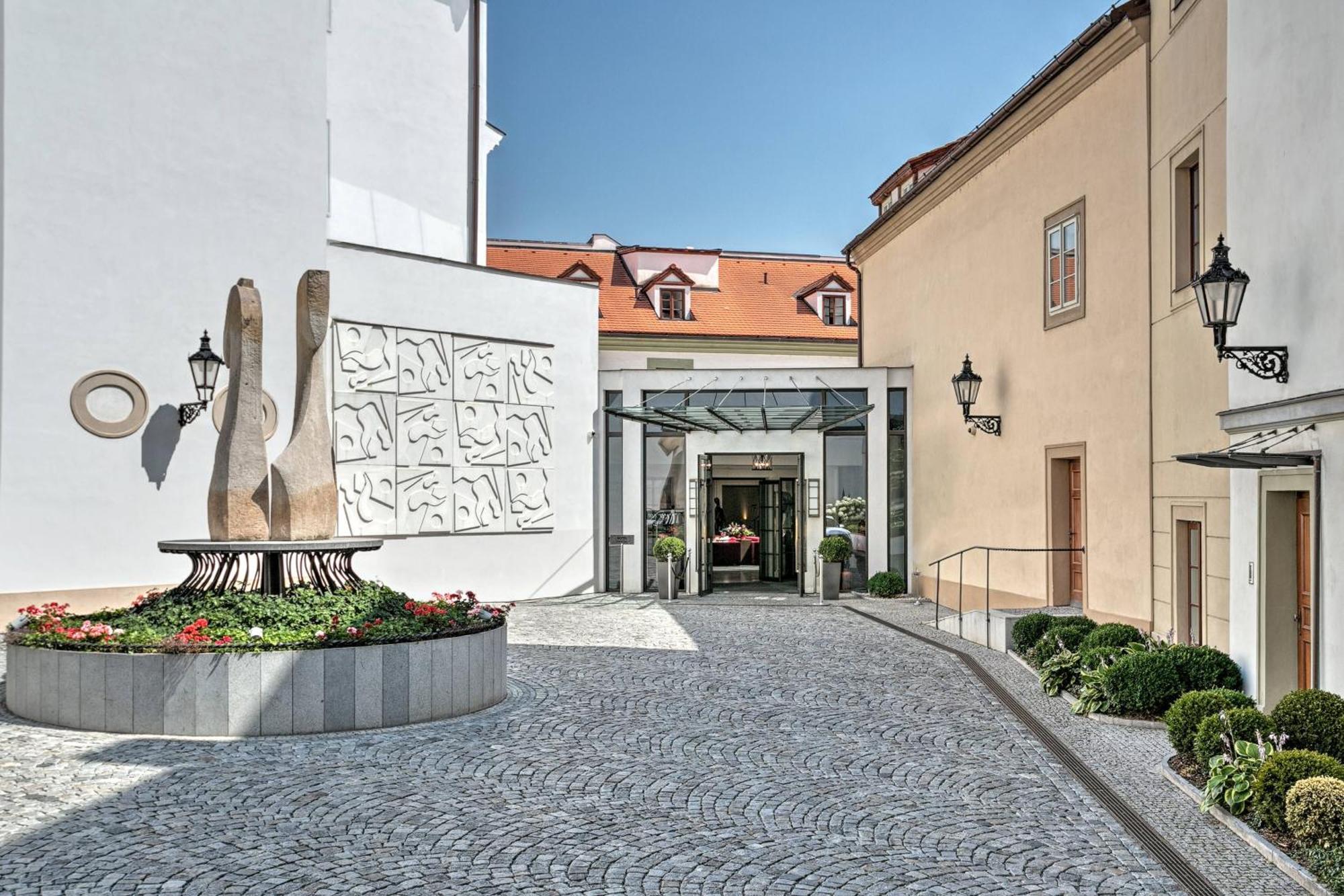 Augustine, A Luxury Collection Hotel, 5*