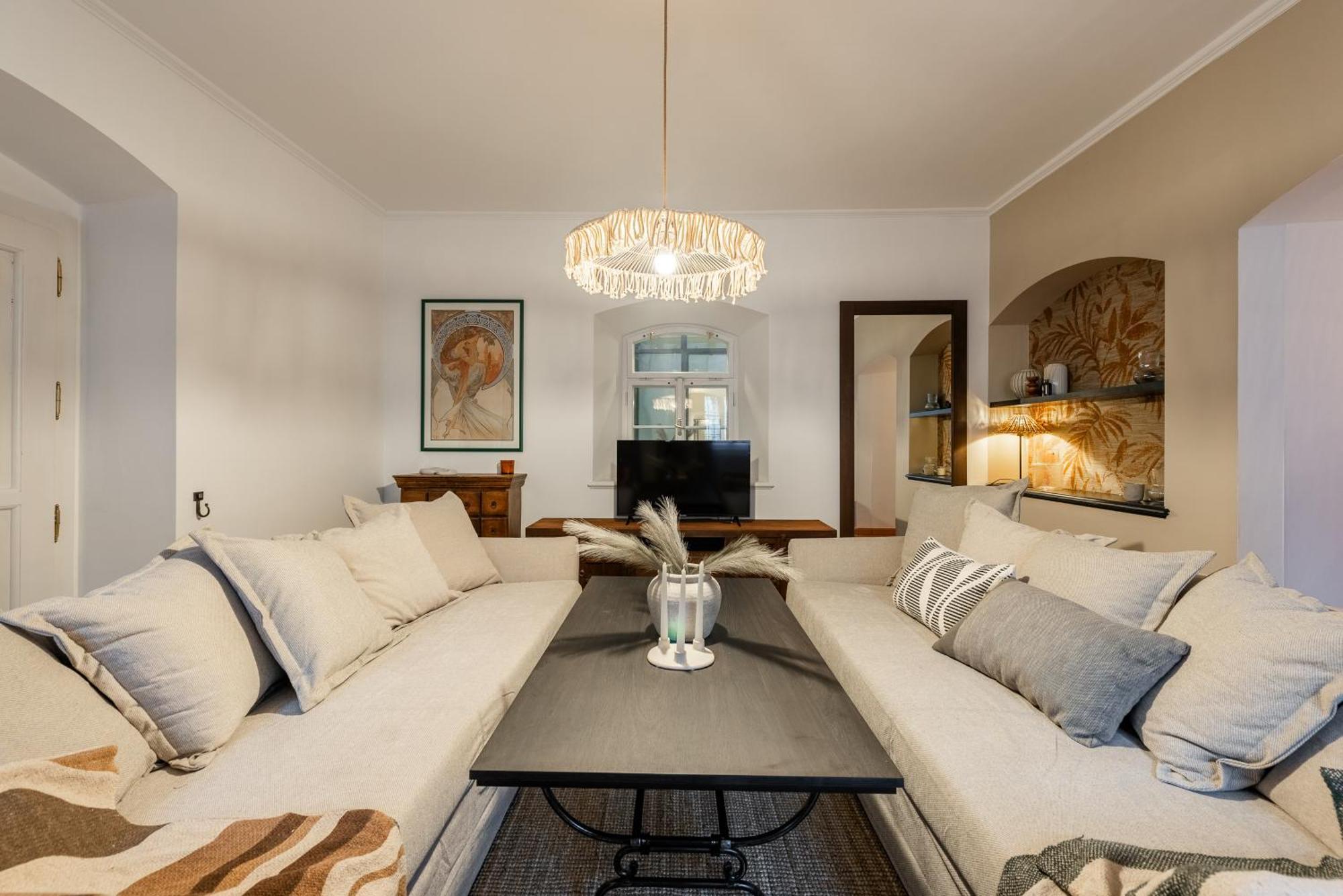 Luxury Retreat By Charles Bridge * Prag