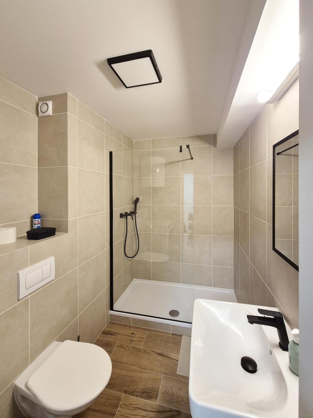 Modern Cosy Flat Near Vysehrad Daire *
