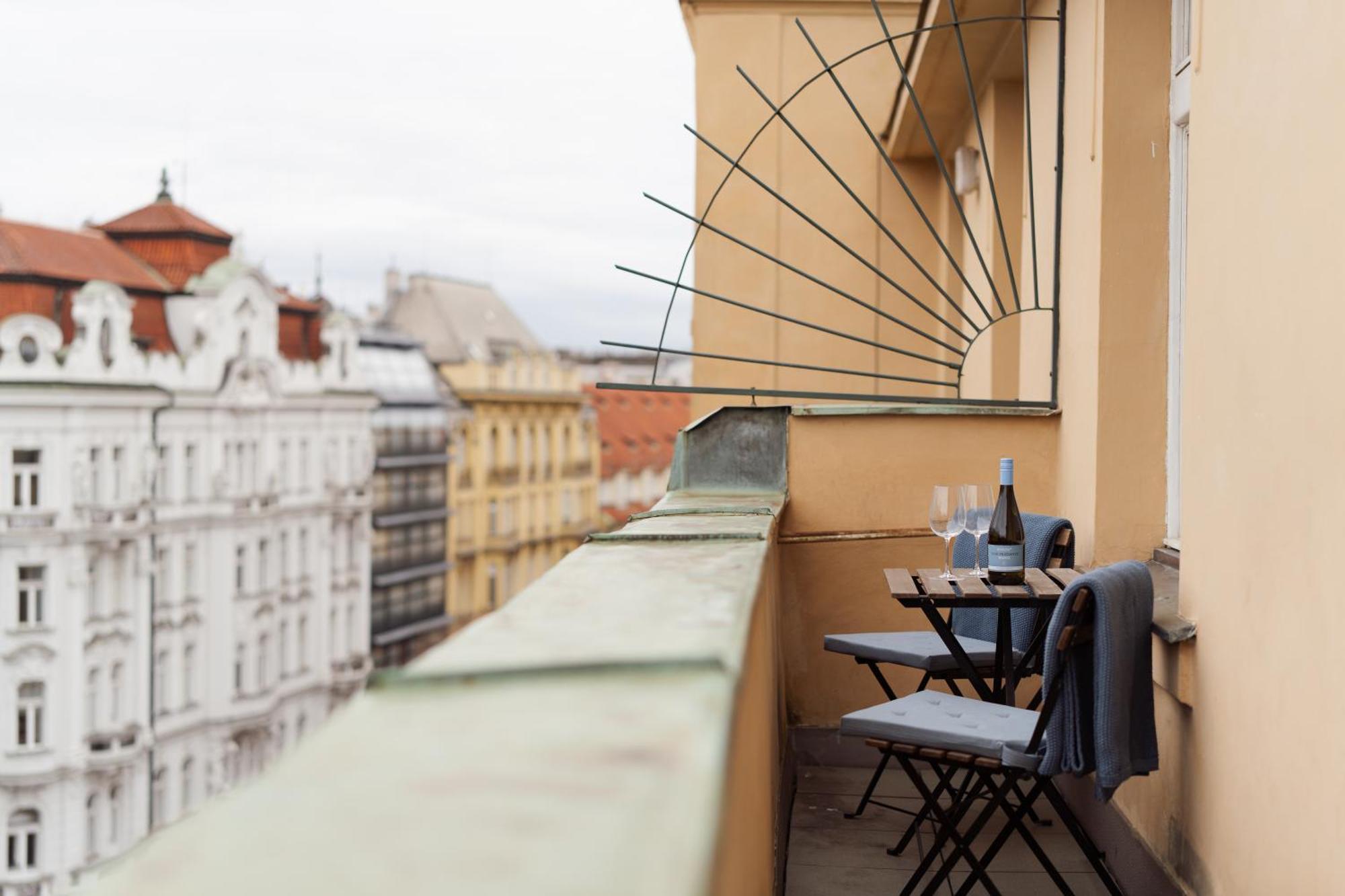 Apartment Louvre - Cozy Center With Balcony Prague