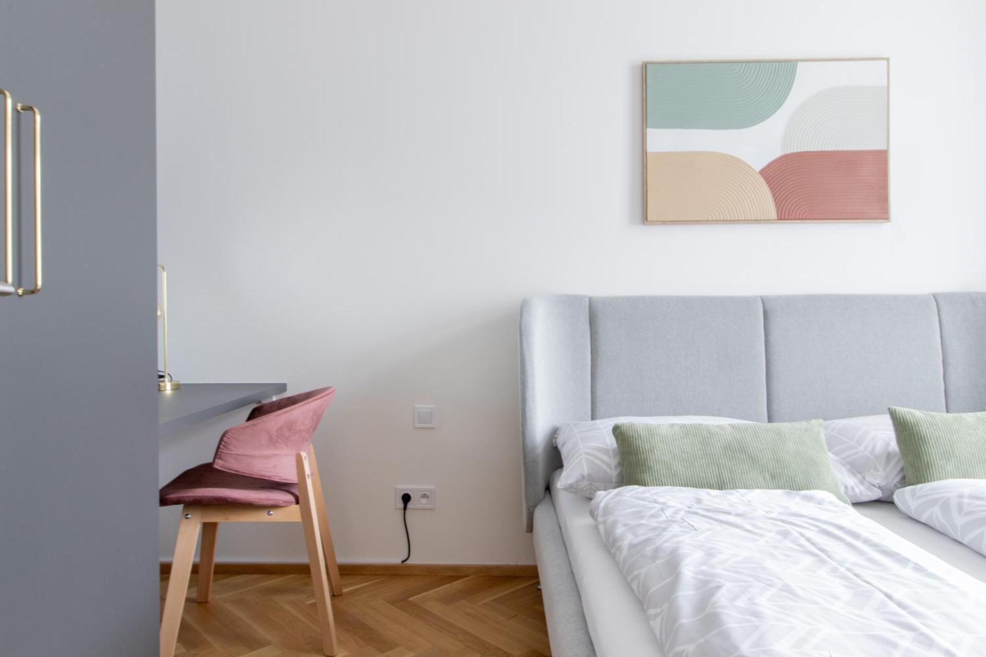 Seifertova Apartment *