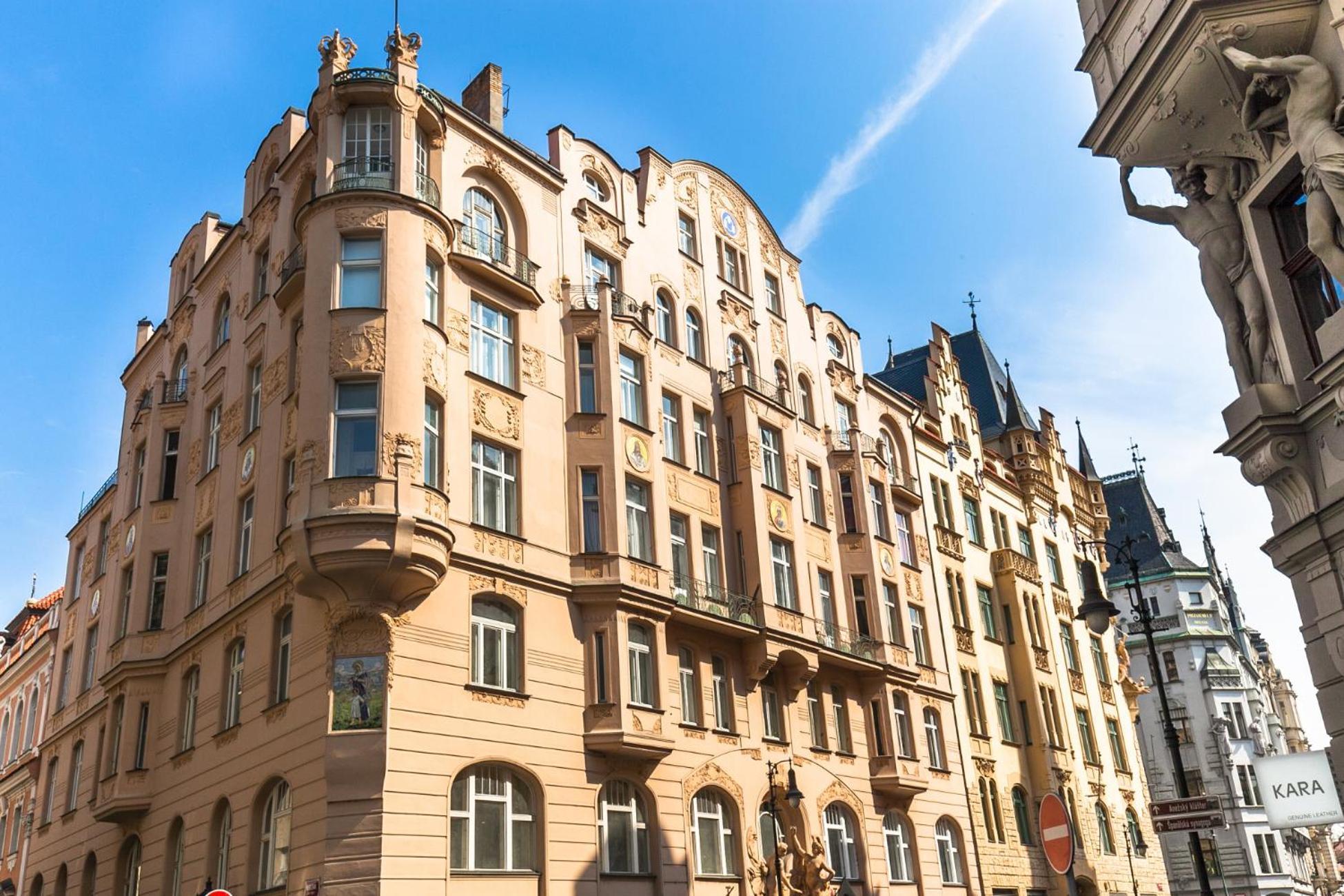 Wishlist Residences - Old Town Square Prague