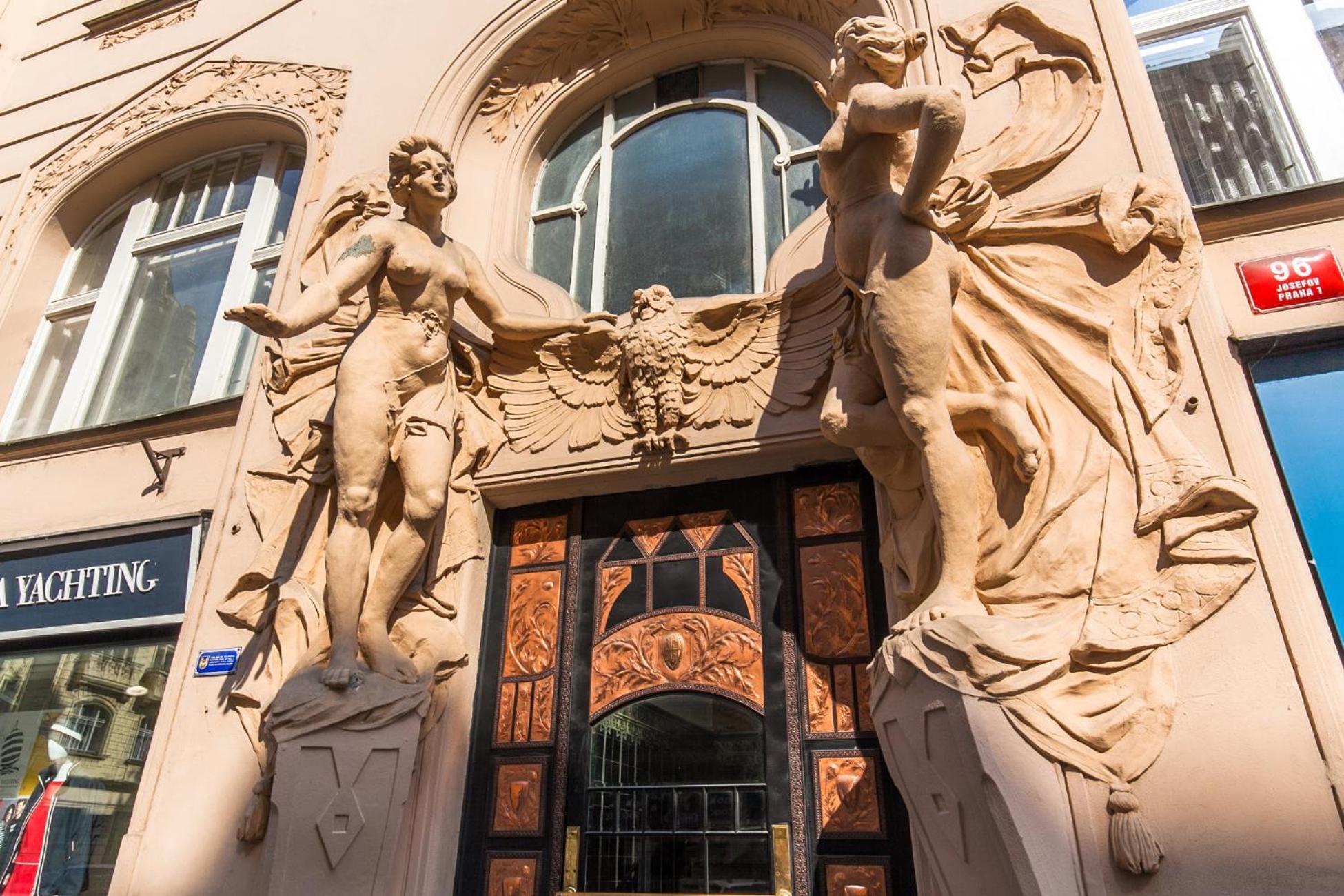 Wishlist Residences - Old Town Square * Prague