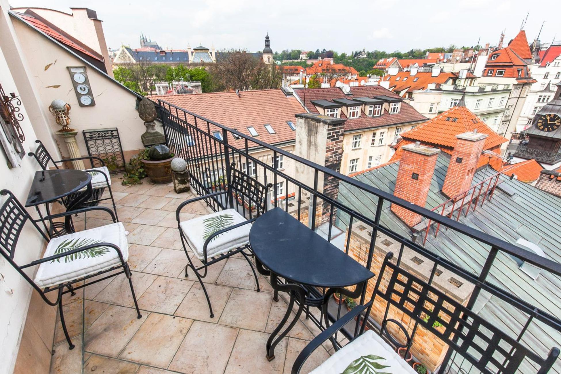 Wishlist Residences - Old Town Square * Prague