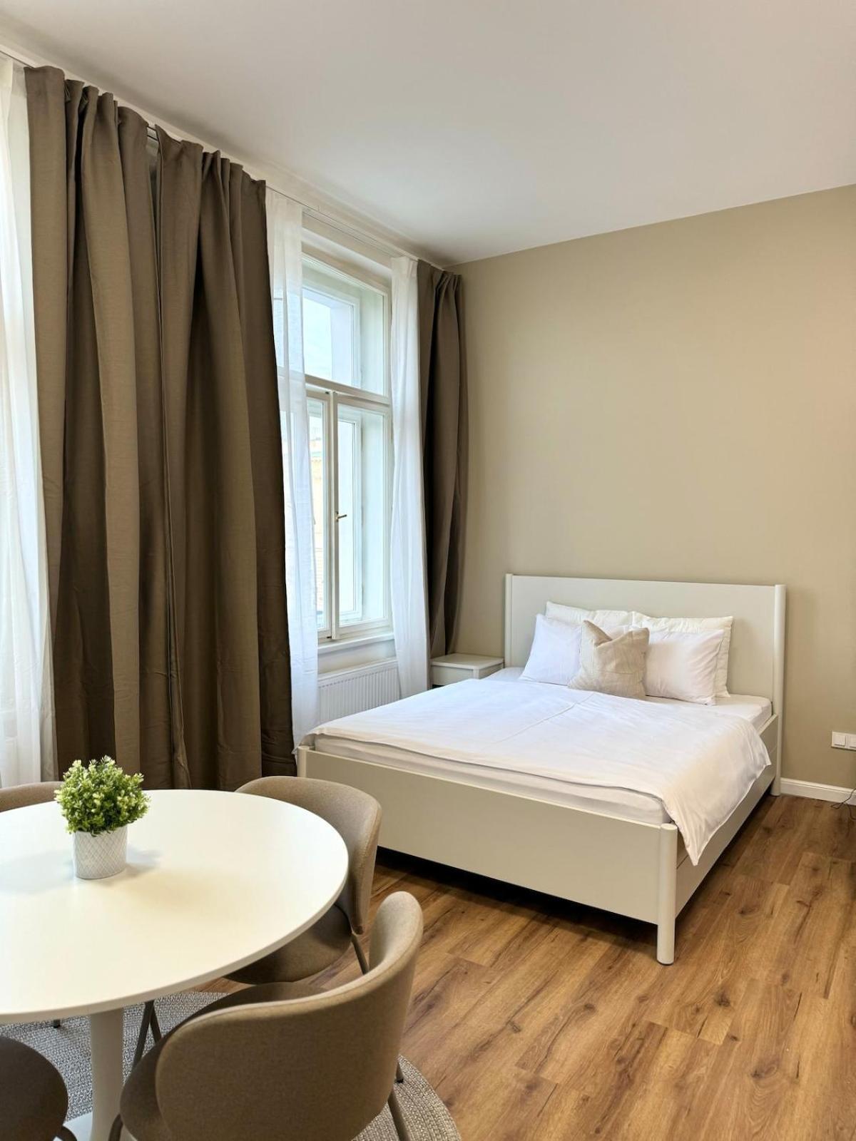 Cozy & Charmimg 2-bed In Heart Of * Prague