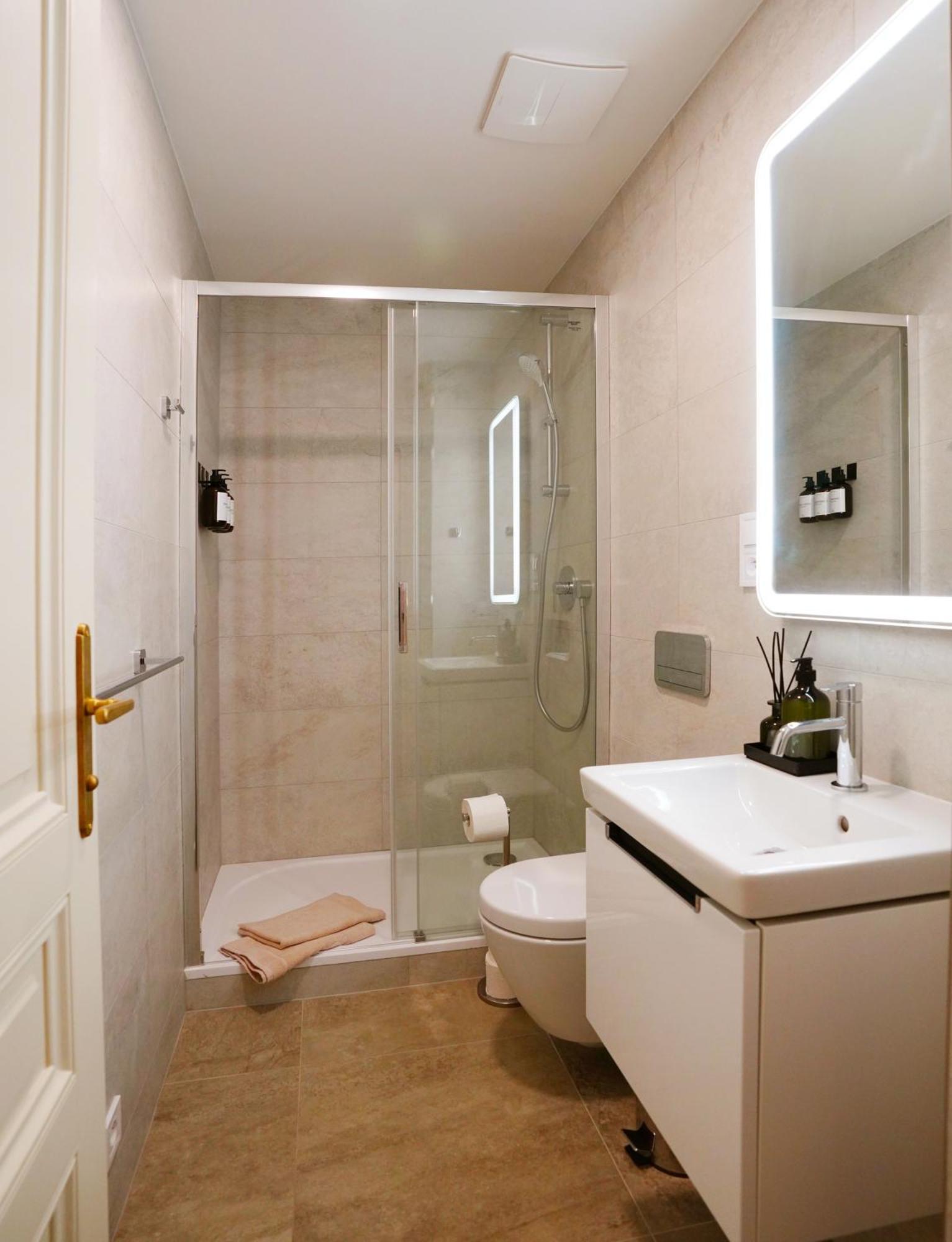 Luxemi I Center Premium Apartment