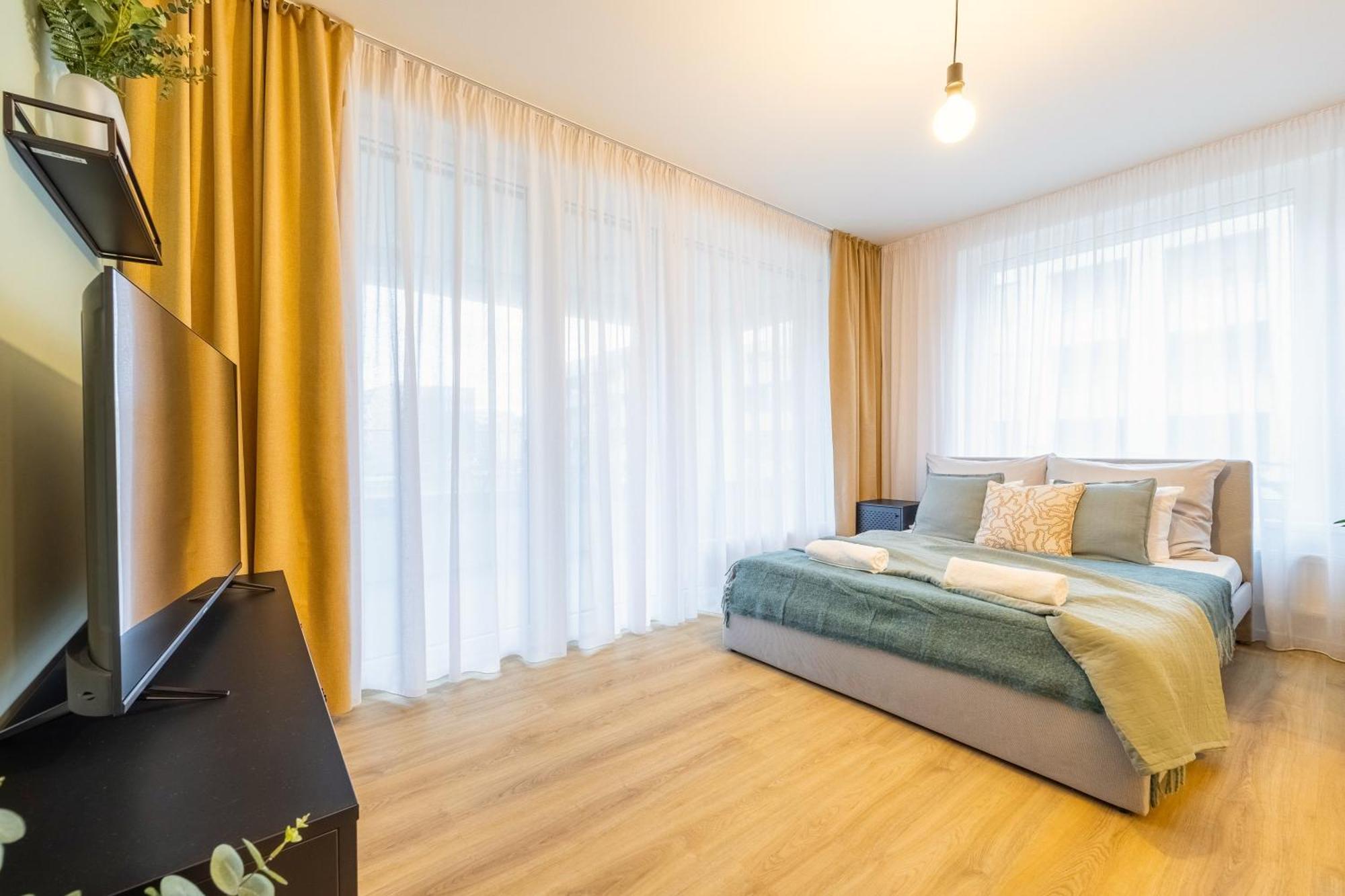 Spacious 3br - 2 Parking Spots, Full Kitchen, By Gravity Apartamento *