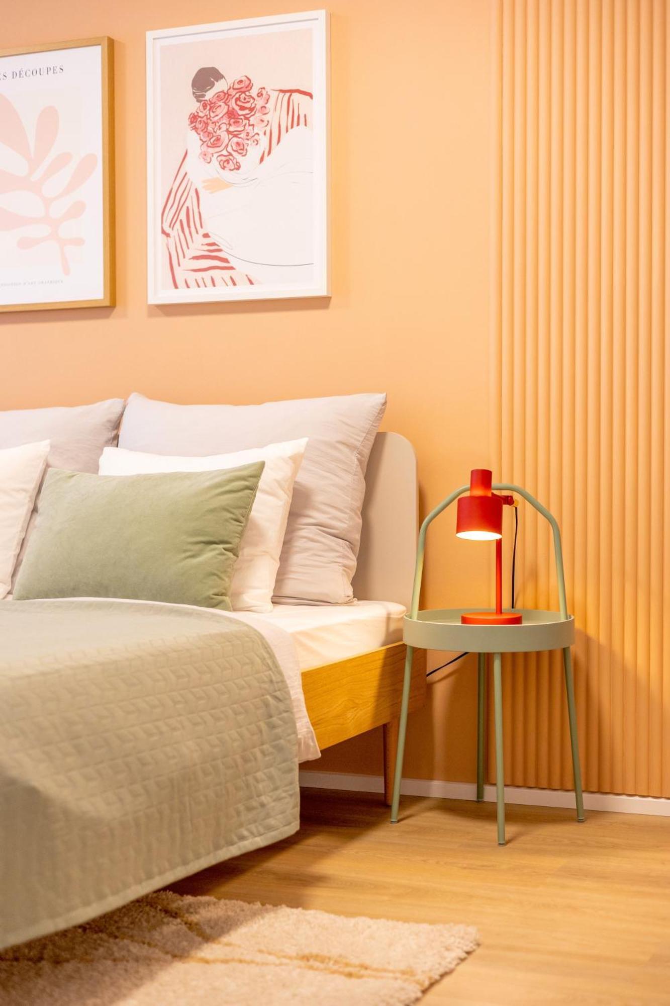 Spacious 3br - 2 Parking Spots, Full Kitchen, By Gravity Apartamento Praga
