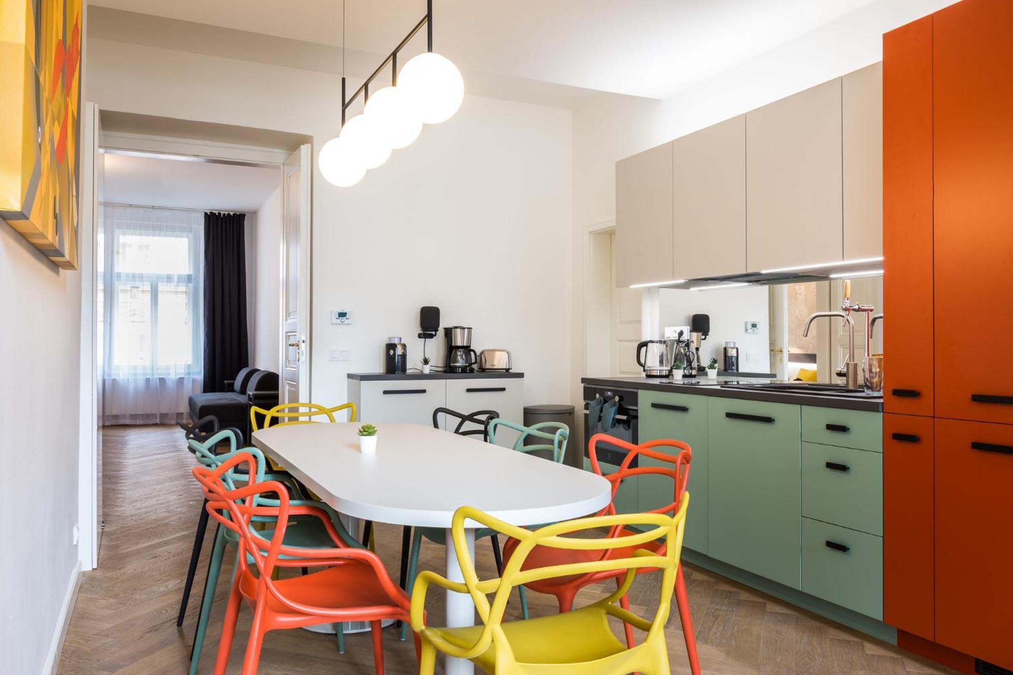 Aparthotel Lublanska 12