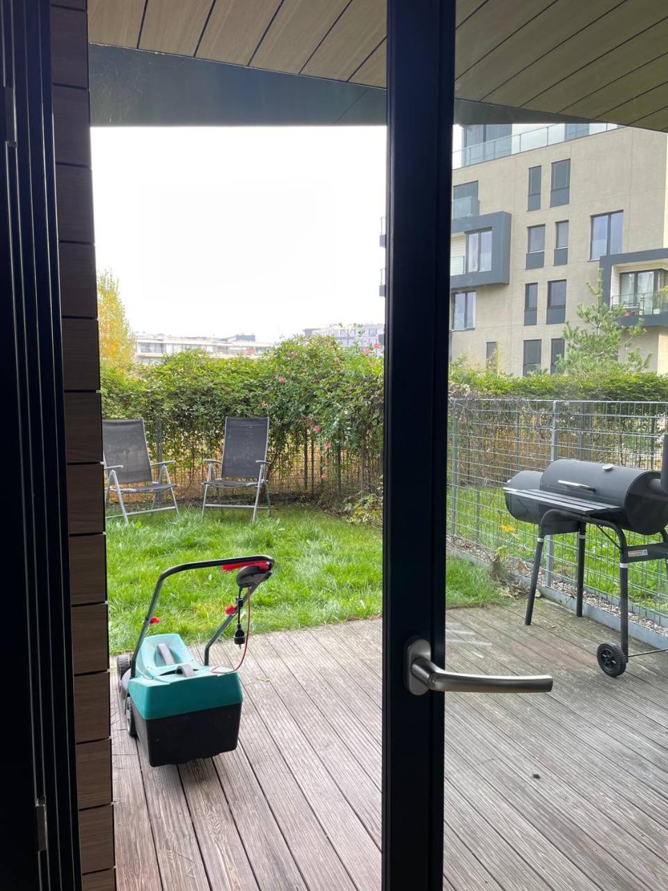 Serene & Private Garden Oasis Daire *