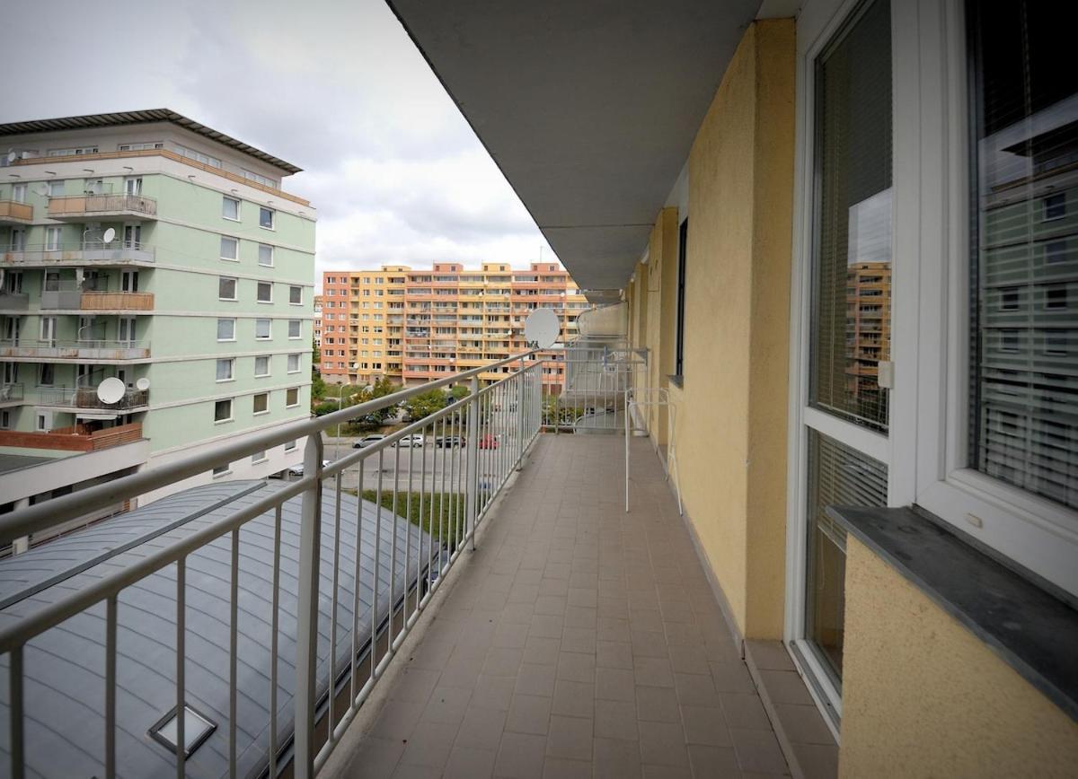 Apartment Pleasant Close To Center Prague