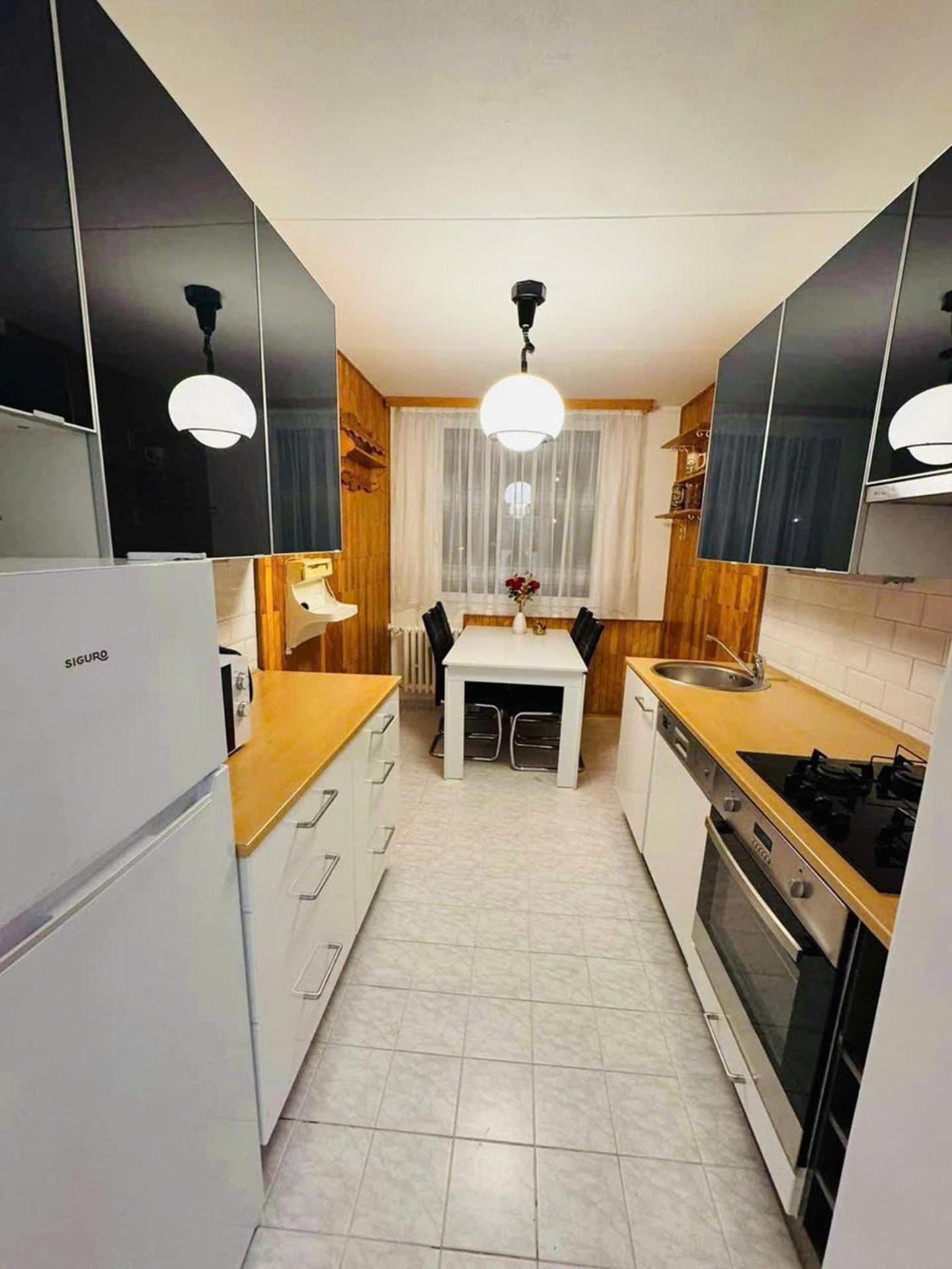 Apartment For Rent Near Center *