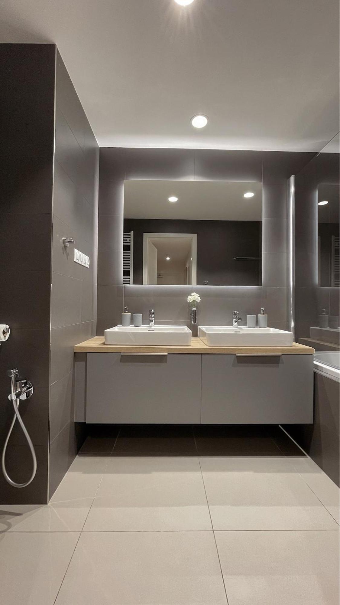 Modern Stylish With Private Garage Prague