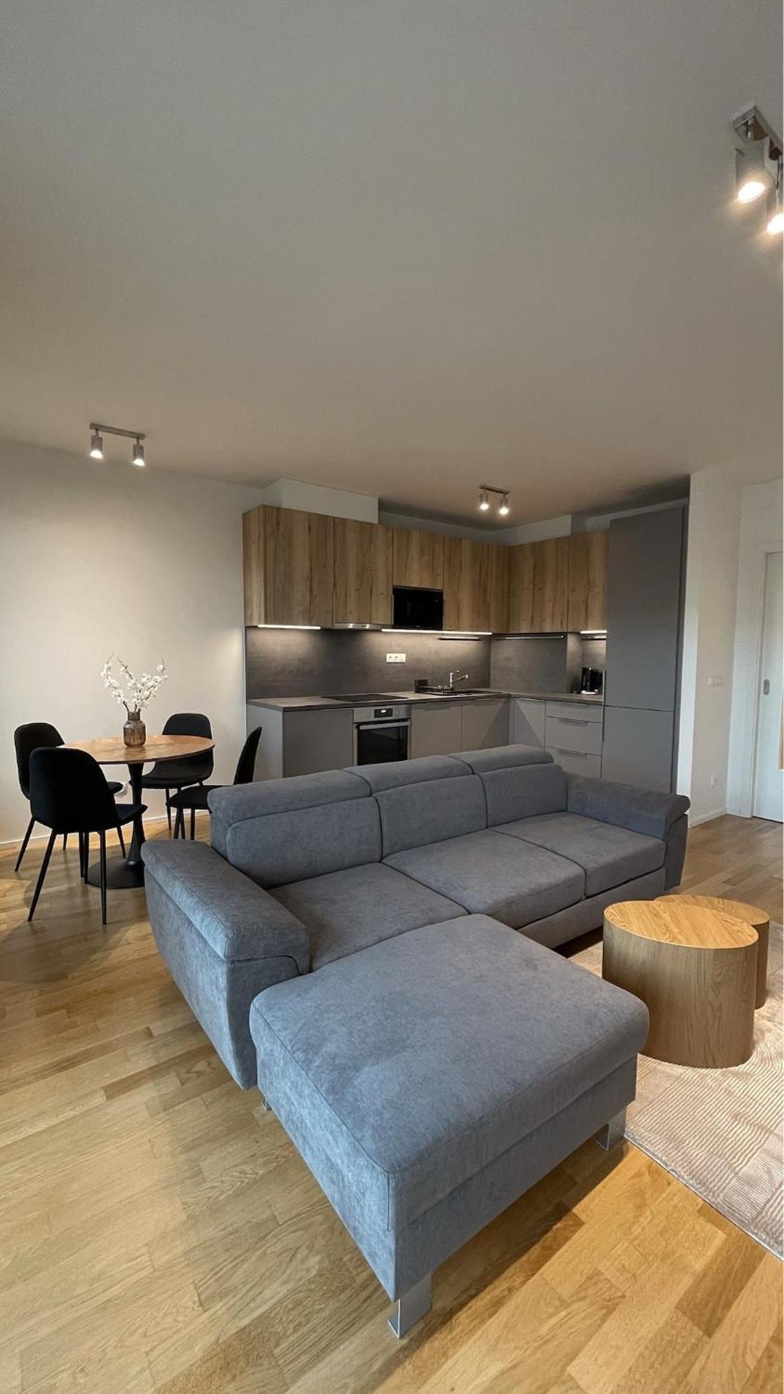 Modern Stylish With Private Garage Apartment Prague