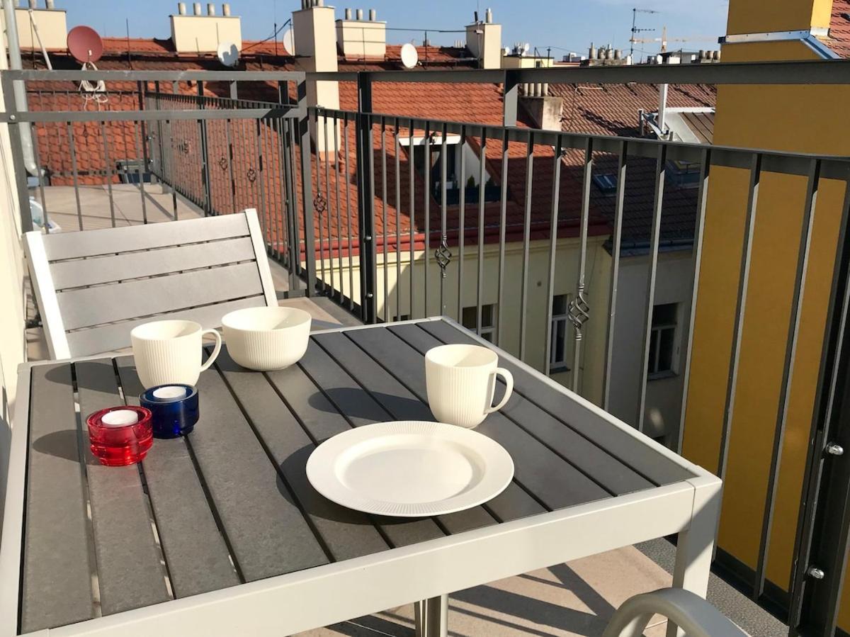 With A Terrace And Ac In The Center * Prague