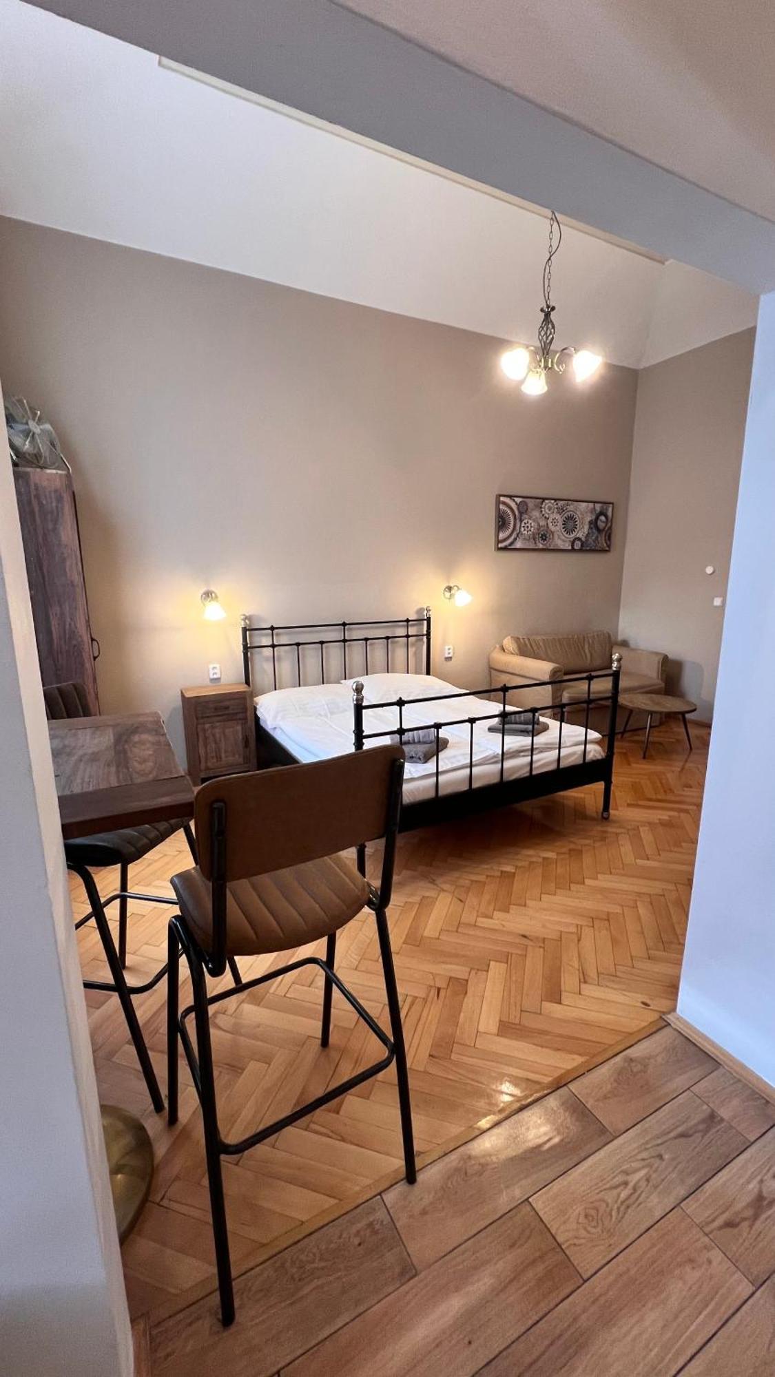 Apartment Old Town - Dusni