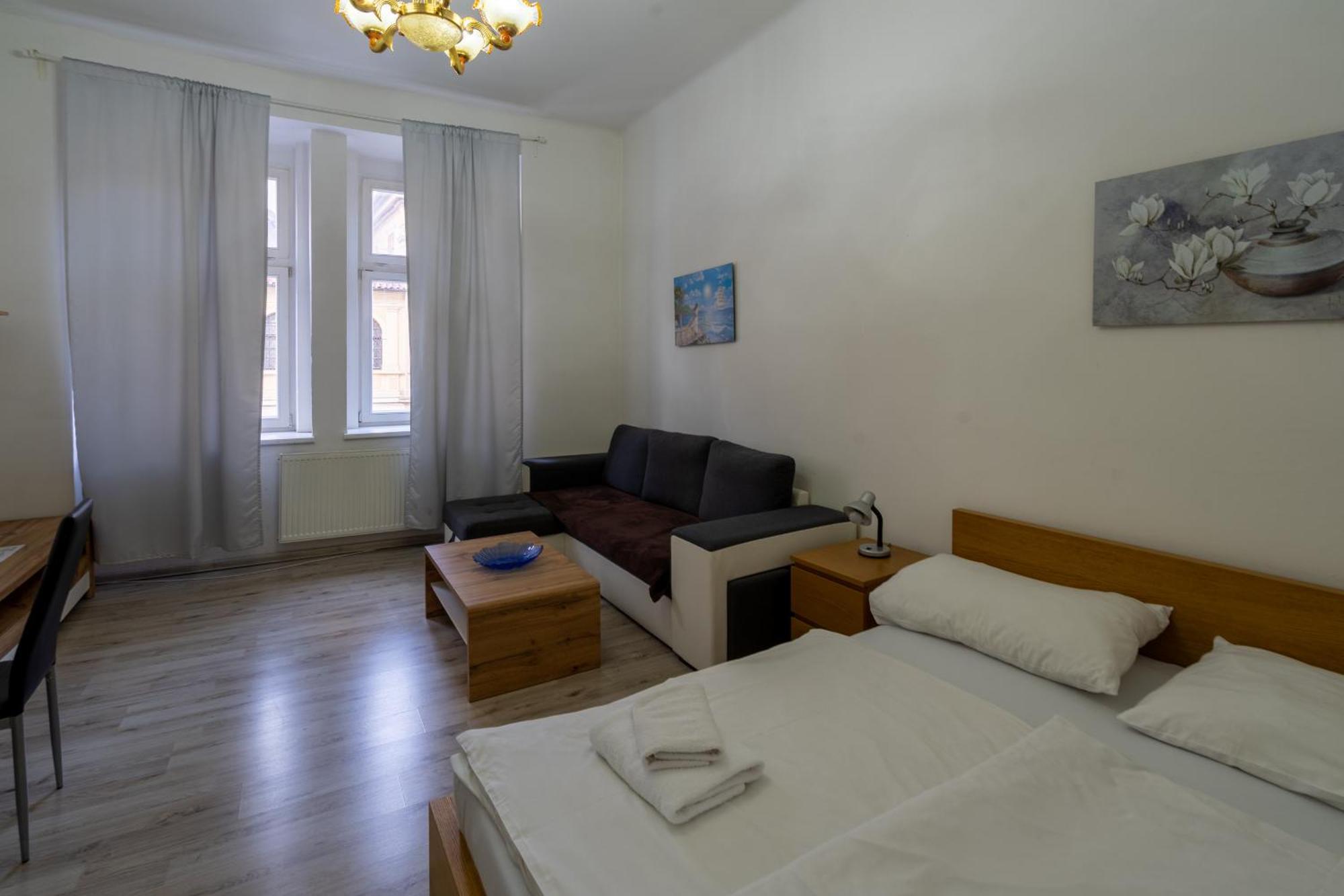 Downtown Apartment *