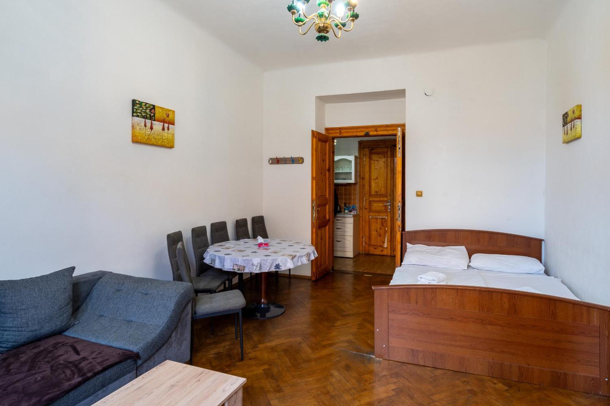 Downtown Apartment