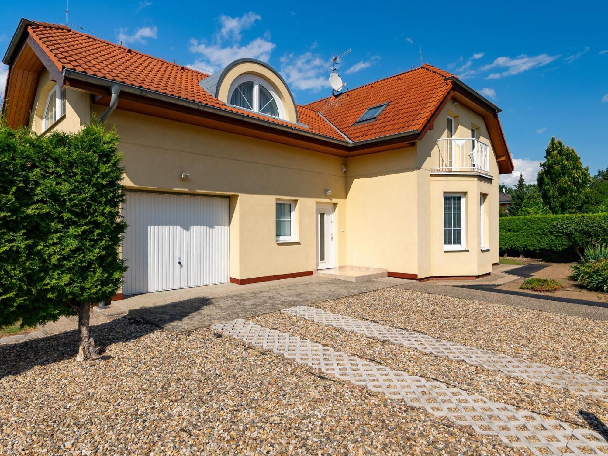 Libonovska By Interhome Villa Prague