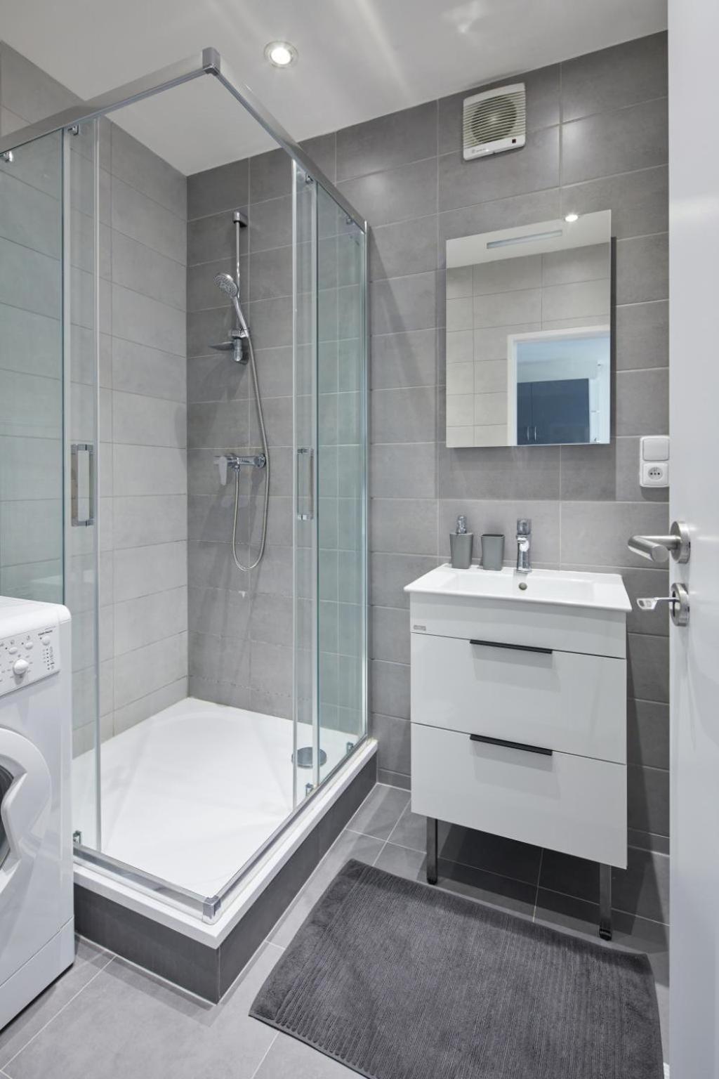 Apartment Days - Bright - Fast Wifi - Quiet Area Prague